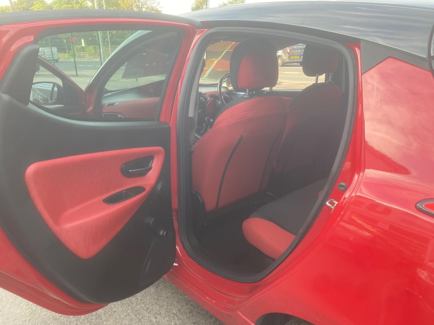 Used Chrysler Ypsilon 2013 for sale - 76993952: Photo 39