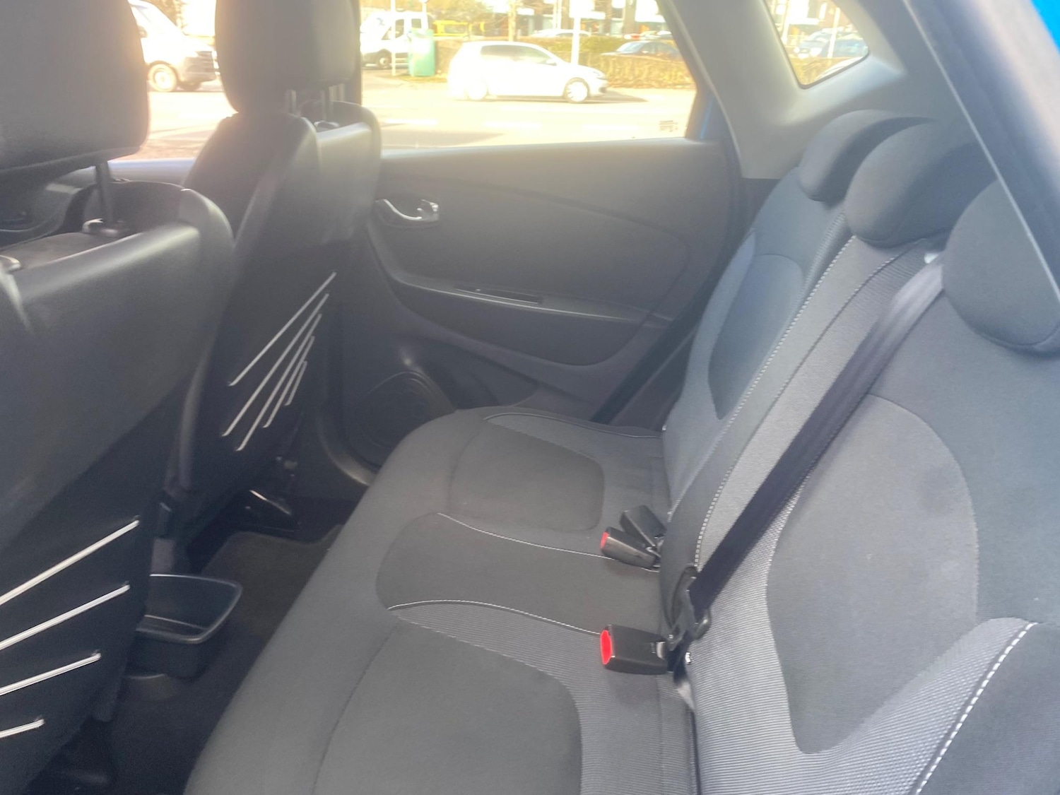 Used Renault Captur 2015 for sale - 76549455: Photo 20