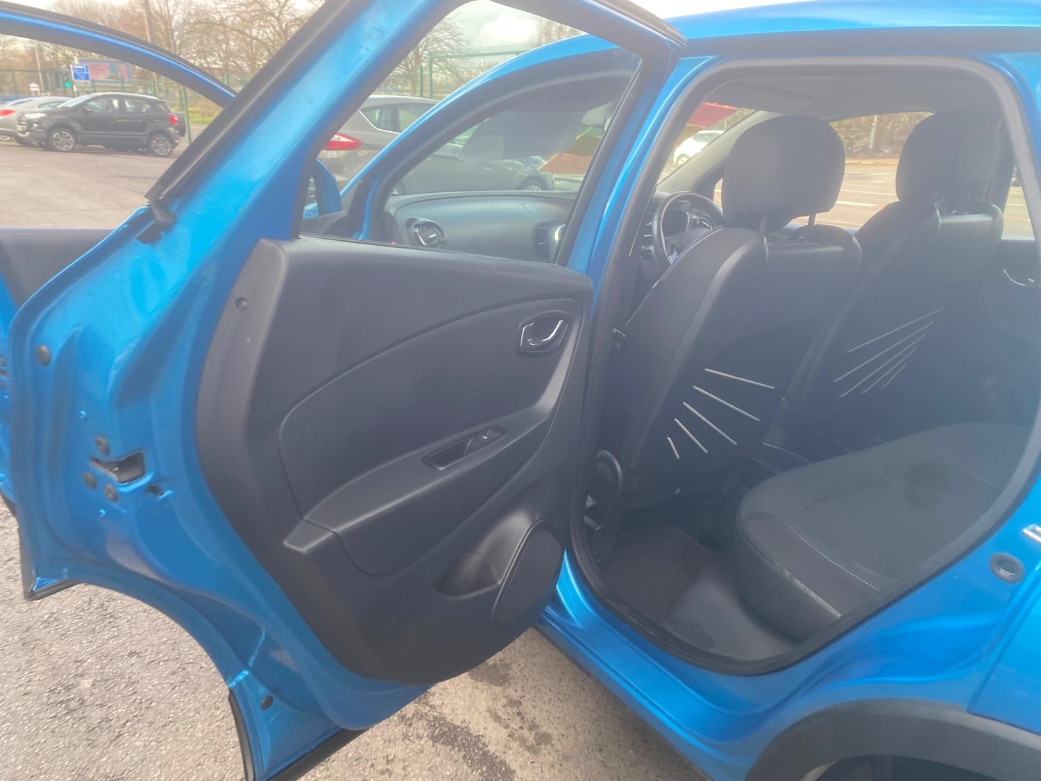 Used Renault Captur 2015 for sale - 76549455: Photo 23