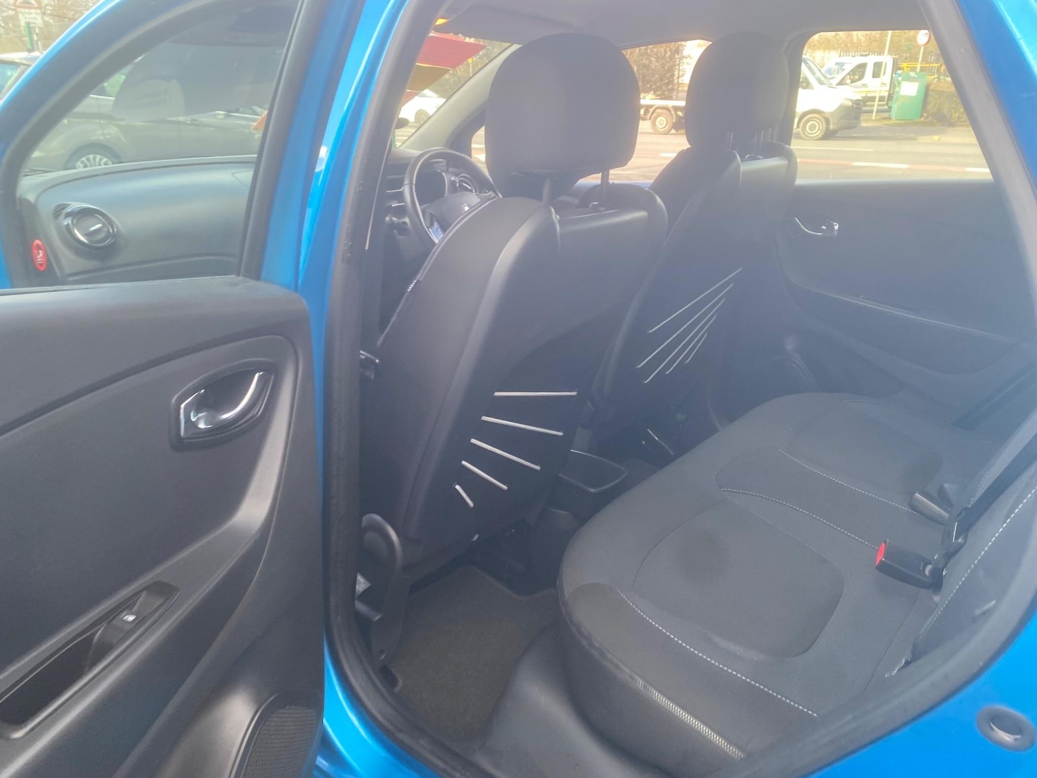 Used Renault Captur 2015 for sale - 76549455: Photo 24