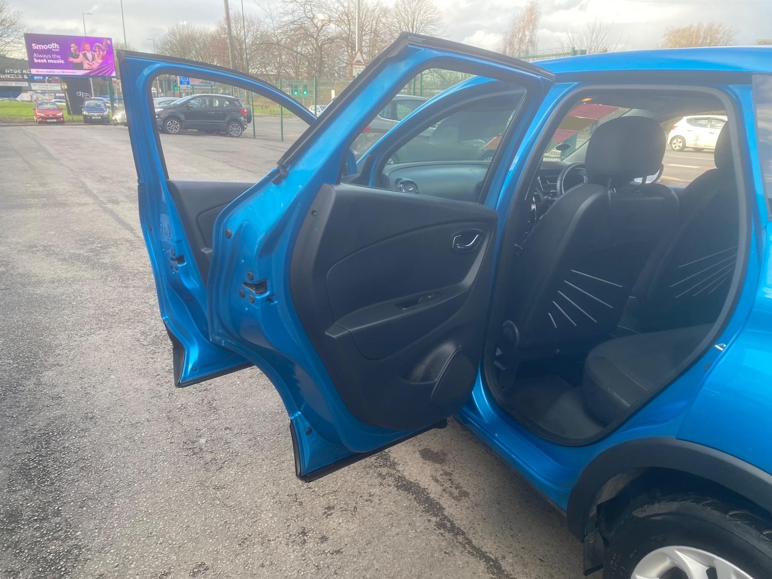 Used Renault Captur 2015 for sale - 76549455: Photo 28