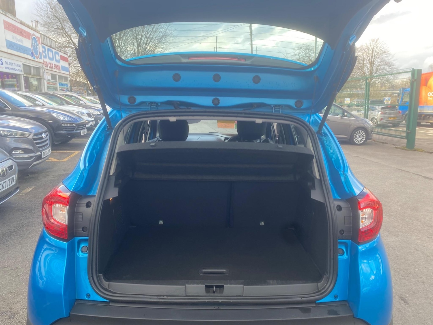 Used Renault Captur 2015 for sale - 76549455: Photo 32