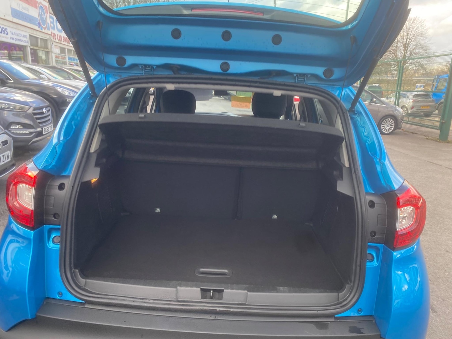 Used Renault Captur 2015 for sale - 76549455: Photo 36