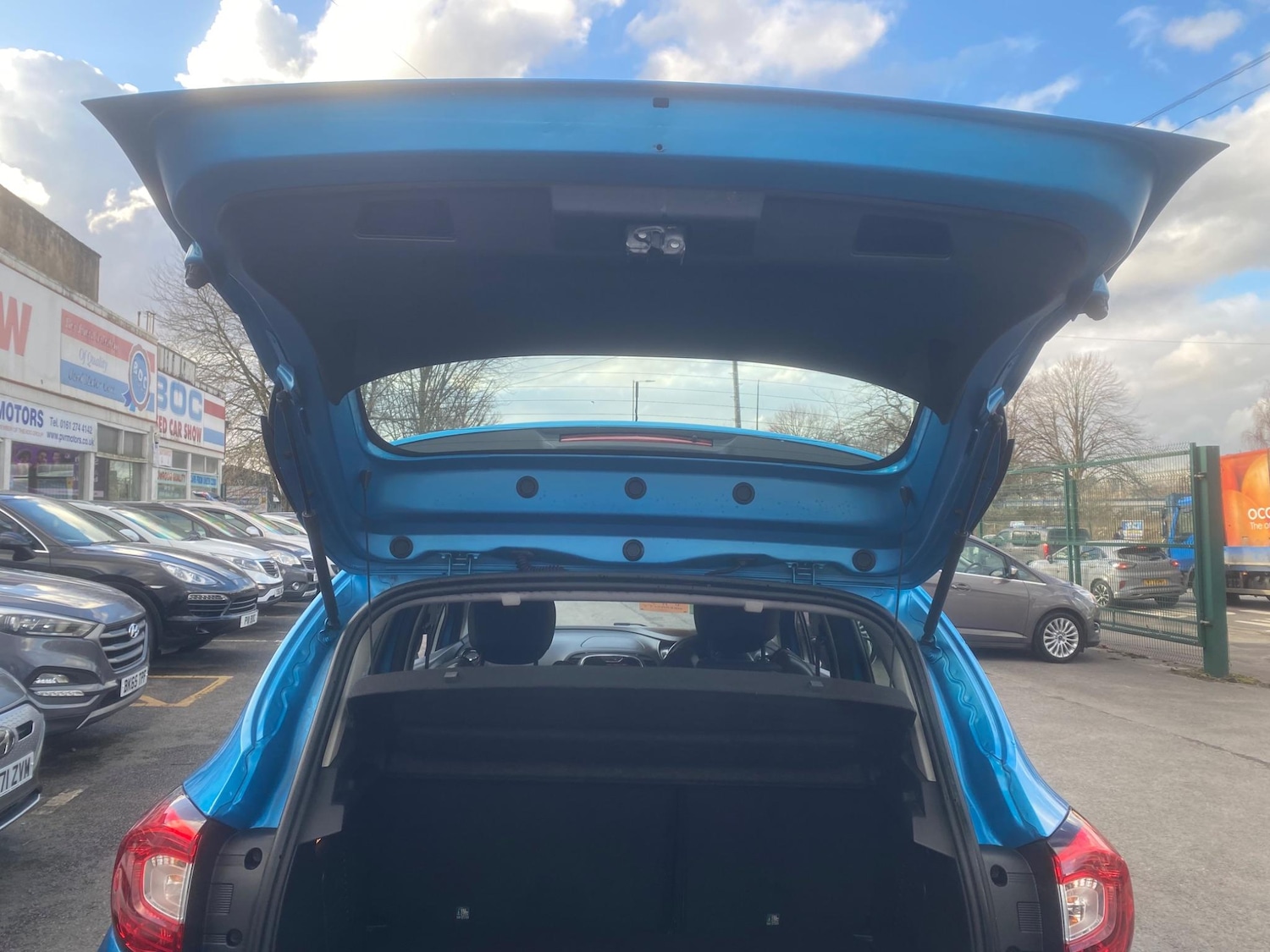 Used Renault Captur 2015 for sale - 76549455: Photo 37