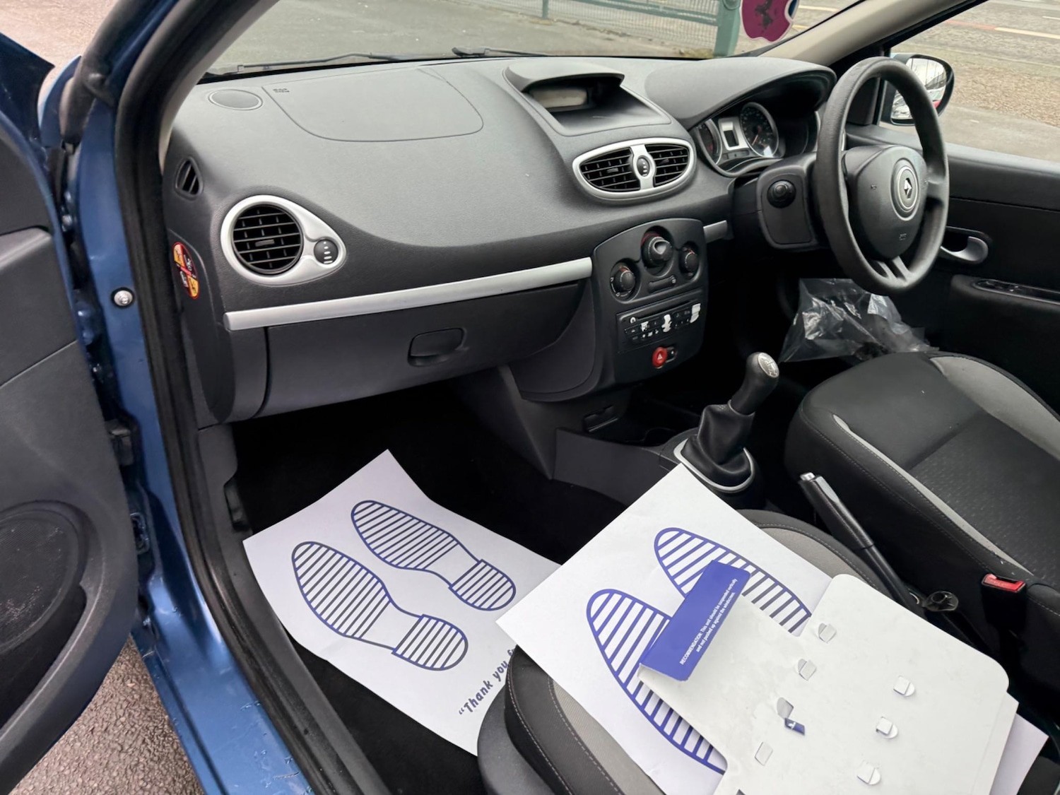 Used Renault Clio 2011 for sale - 76994167: Photo 18