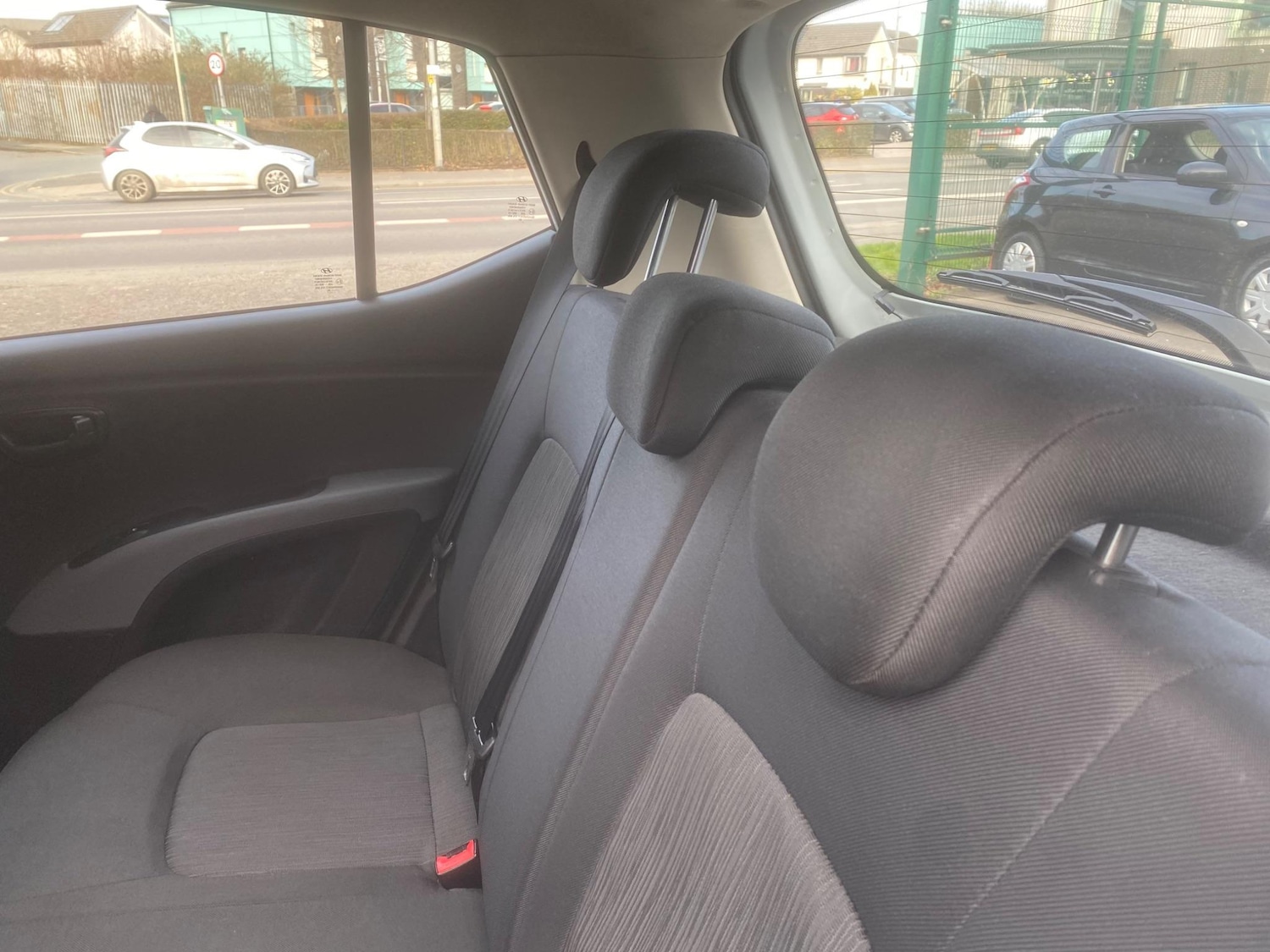 Used Hyundai i10 for sale - 76992986: Photo 25