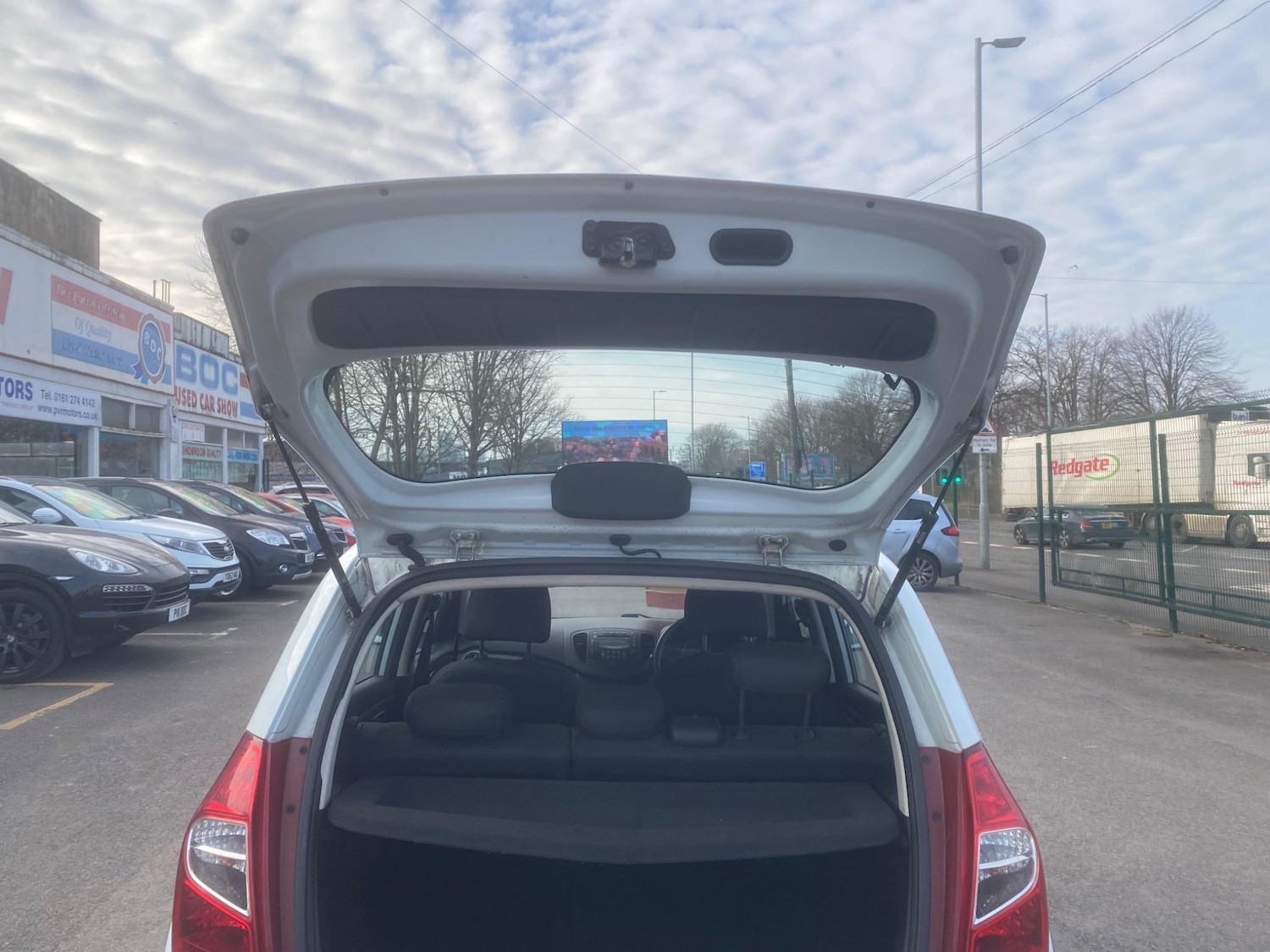 Used Hyundai i10 for sale - 76992986: Photo 32