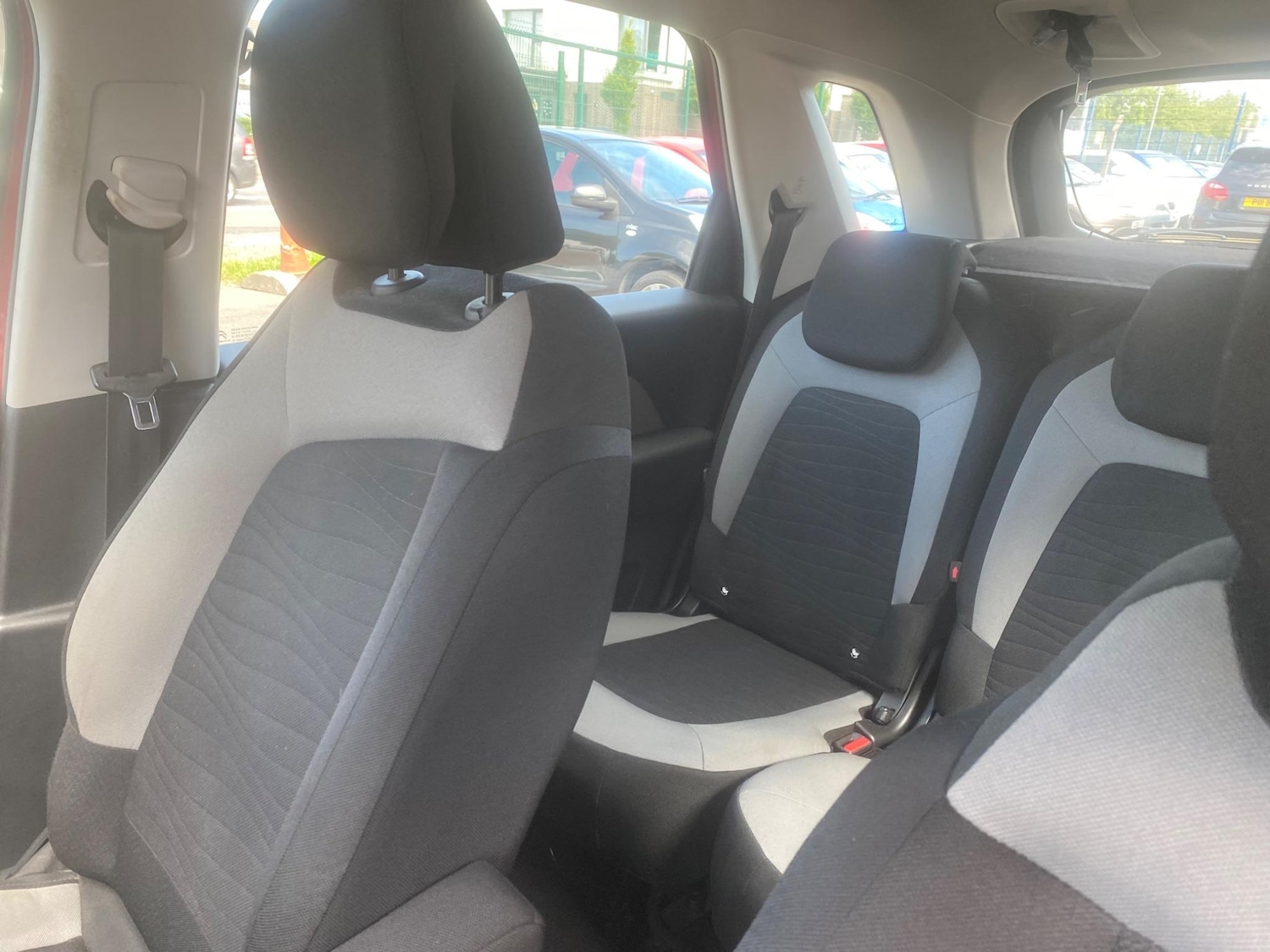 Used Citroen C4 Picasso 2016 for sale - 76550033: Photo 16