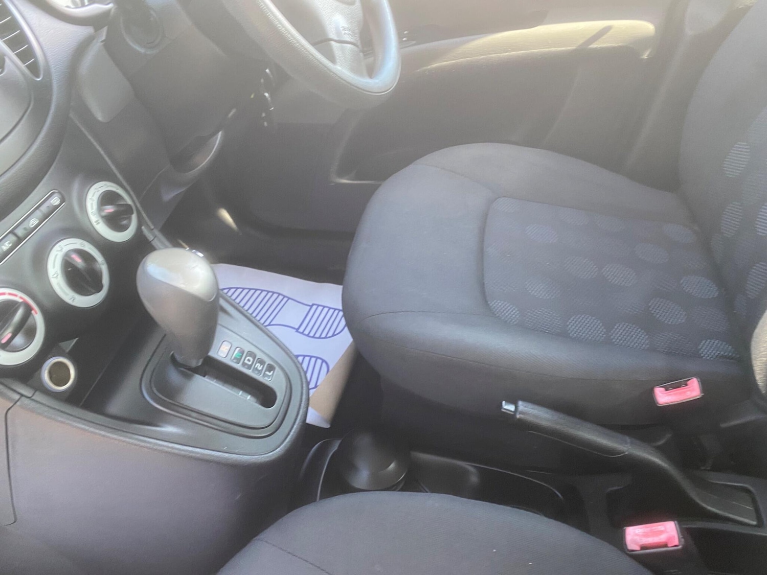 Used Hyundai i10 2010 for sale - 76549812: Photo 22