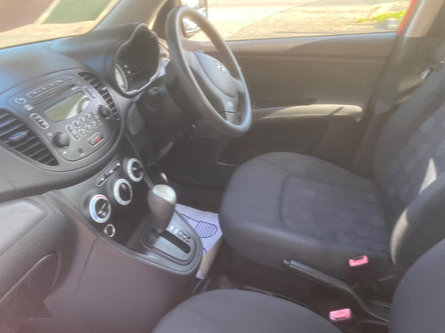 Used Hyundai i10 2010 for sale - 76549812: Photo 25