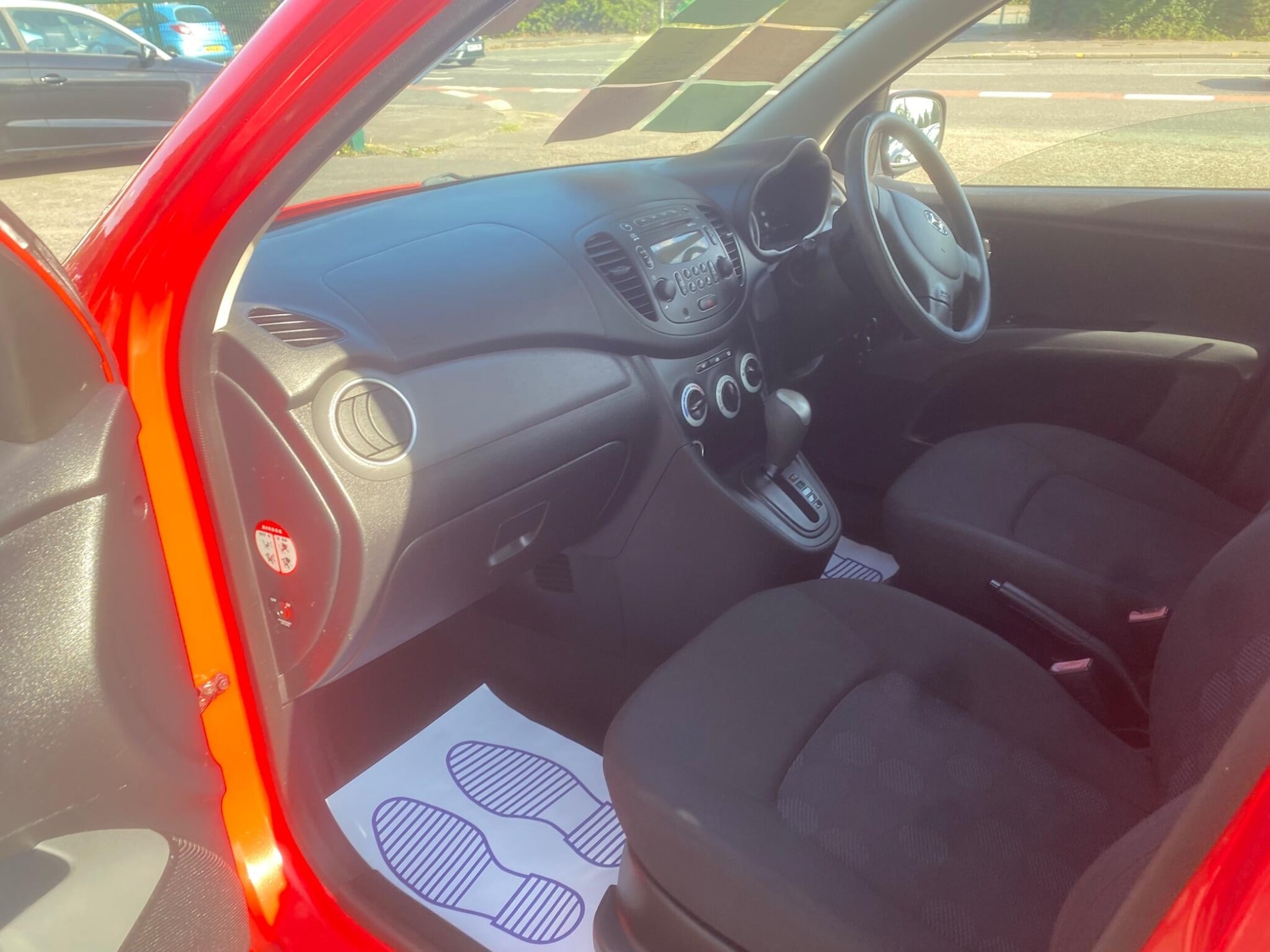 Used Hyundai i10 2010 for sale - 76549812: Photo 28