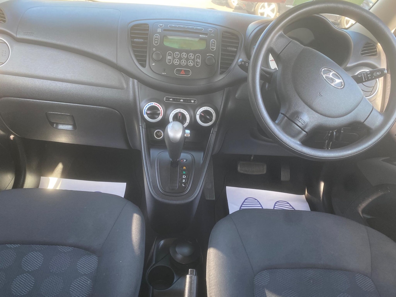 Used Hyundai i10 2010 for sale - 76549812: Photo 55