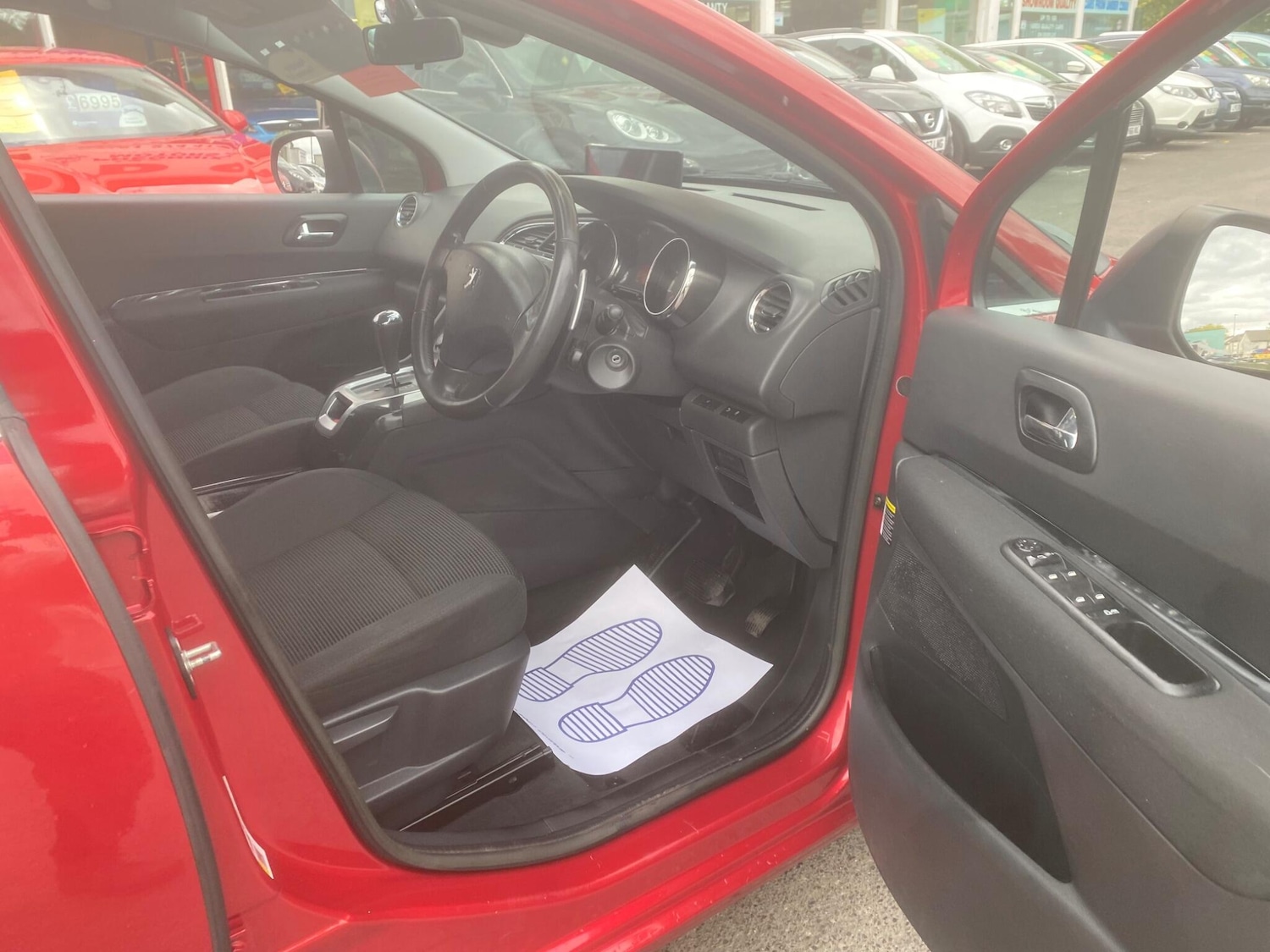 Used Peugeot 5008 2013 for sale - 76539617: Photo 76