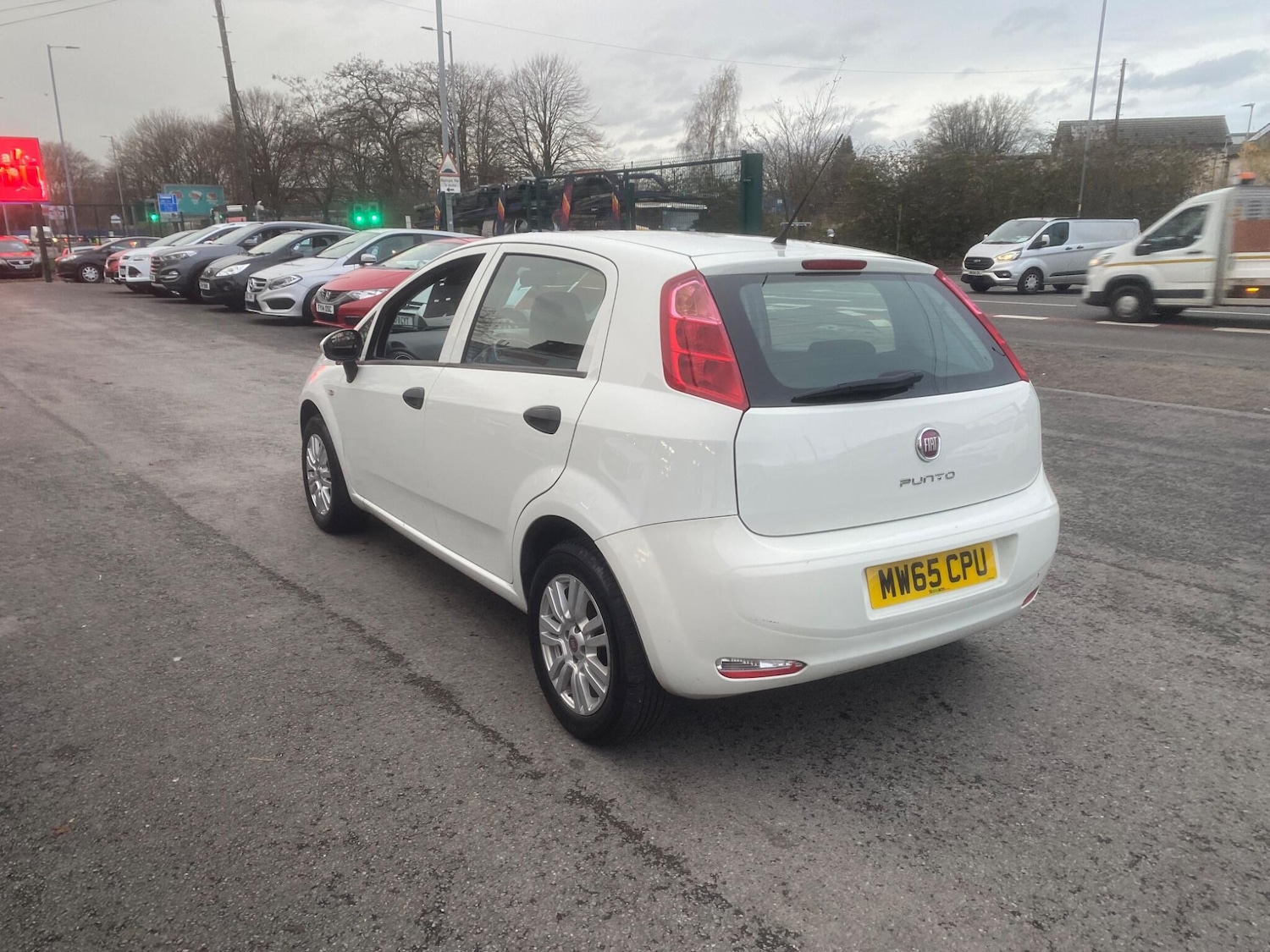 Used Fiat Punto 2015 for sale - 76832715: Photo 18