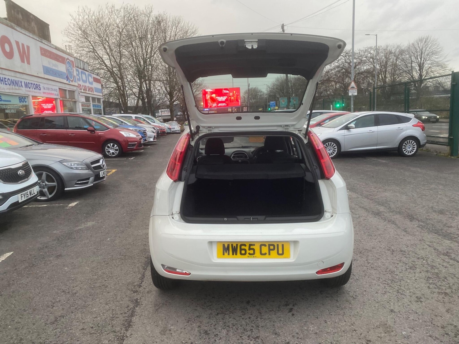 Used Fiat Punto 2015 for sale - 76832715: Photo 52