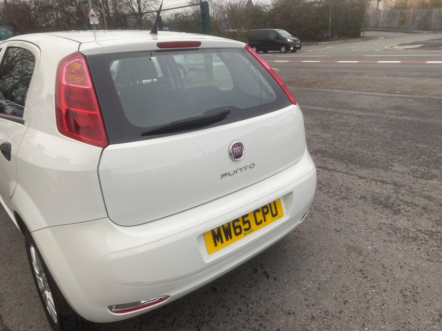 Used Fiat Punto 2015 for sale - 76832715: Photo 75
