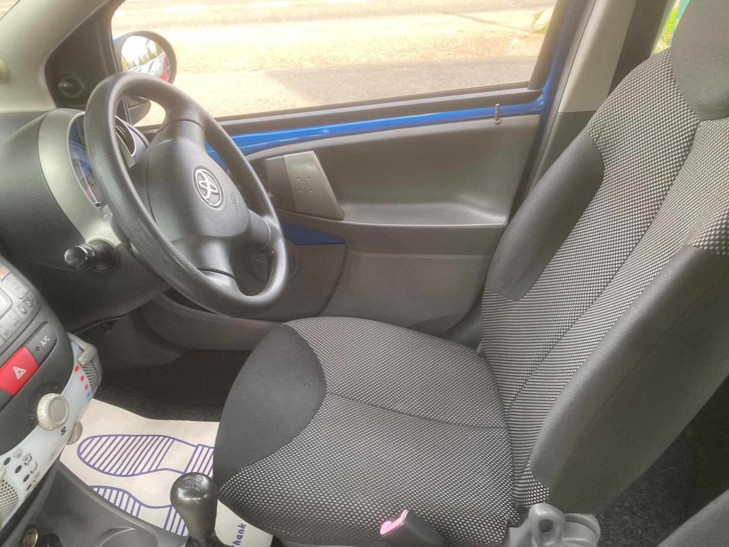 Used Toyota AYGO 2010 for sale - 76551062: Photo 15