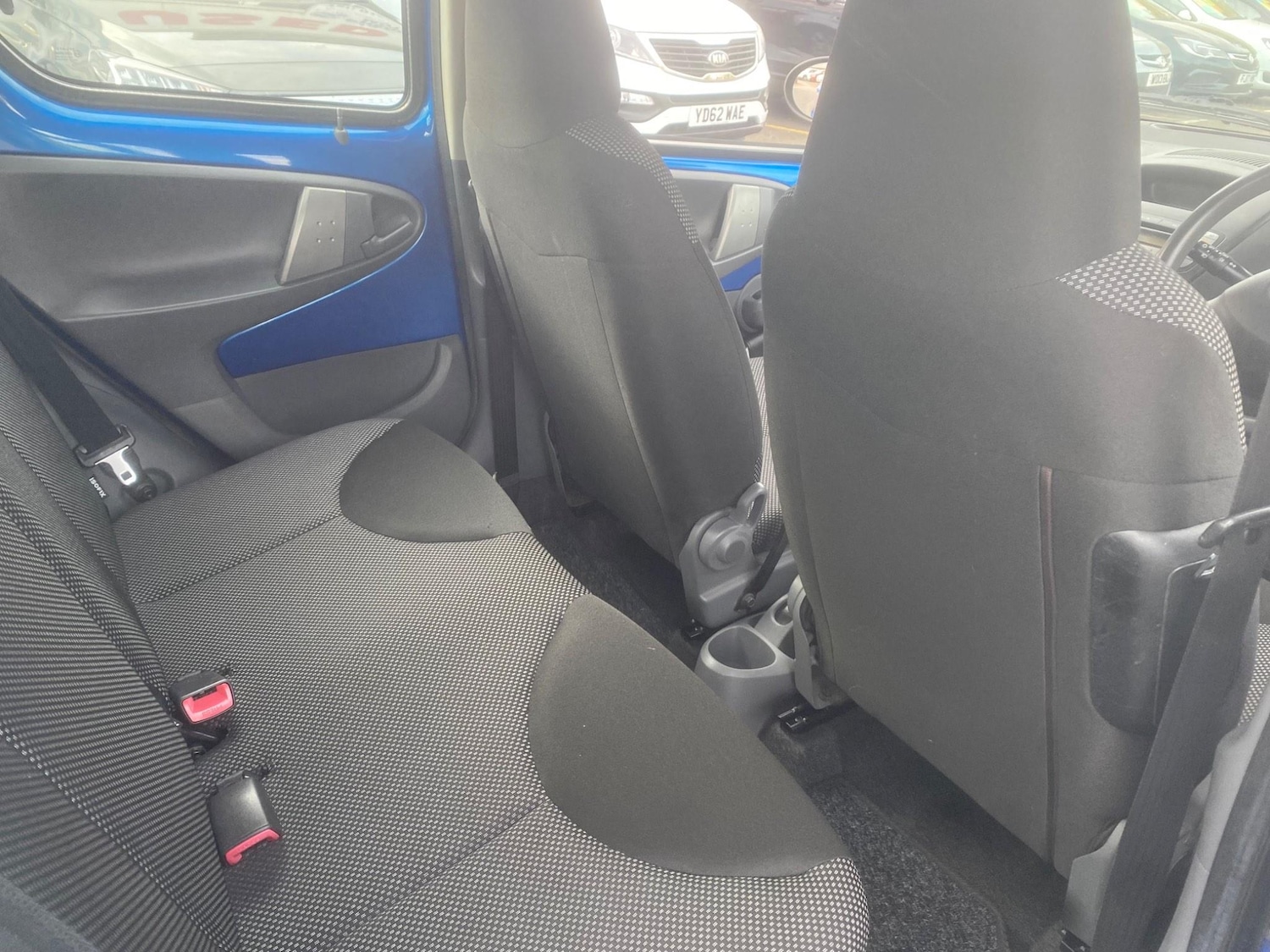 Used Toyota AYGO 2010 for sale - 76551062: Photo 31