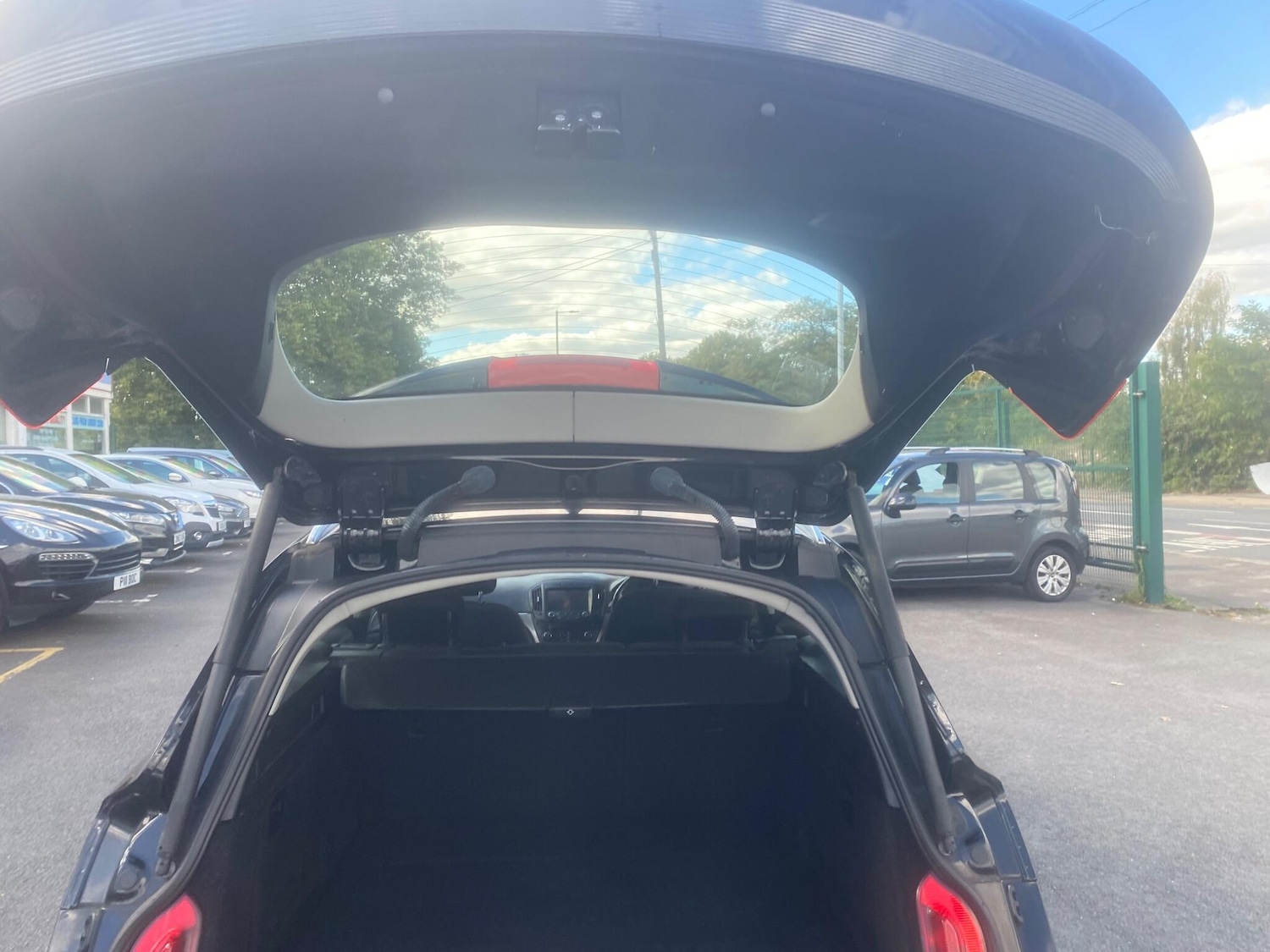 Used Vauxhall Insignia 2017 for sale - 76549440: Photo 39