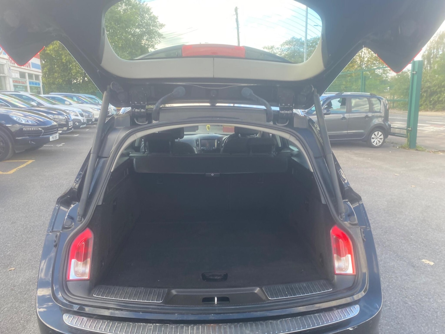 Used Vauxhall Insignia 2017 for sale - 76549440: Photo 40