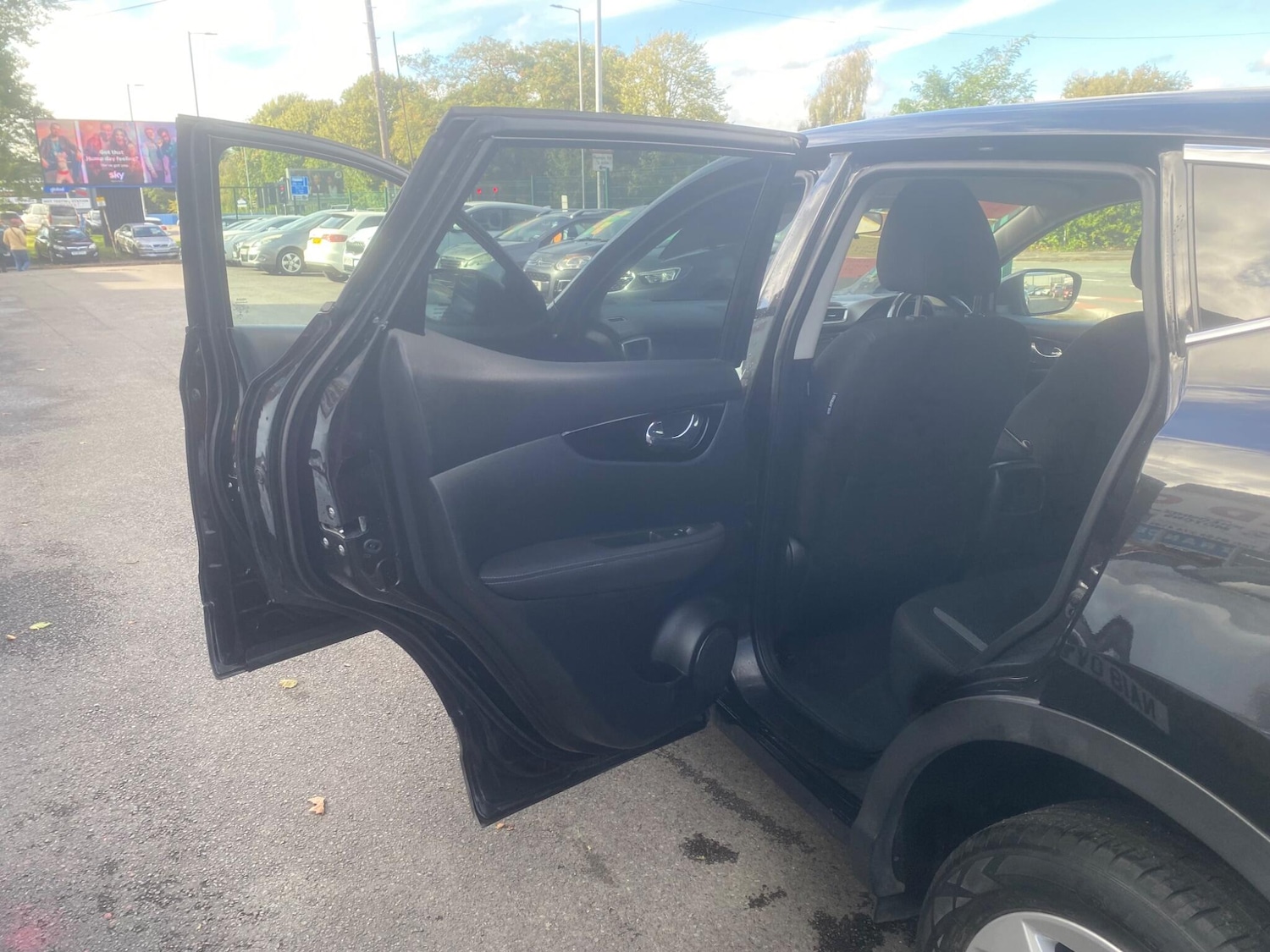 Used Nissan Qashqai 2017 for sale - 76549469: Photo 27