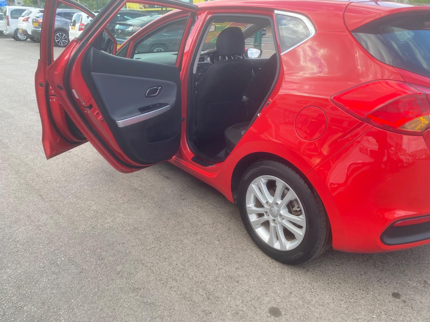 Used Kia Ceed 2015 for sale - 76987793: Photo 31