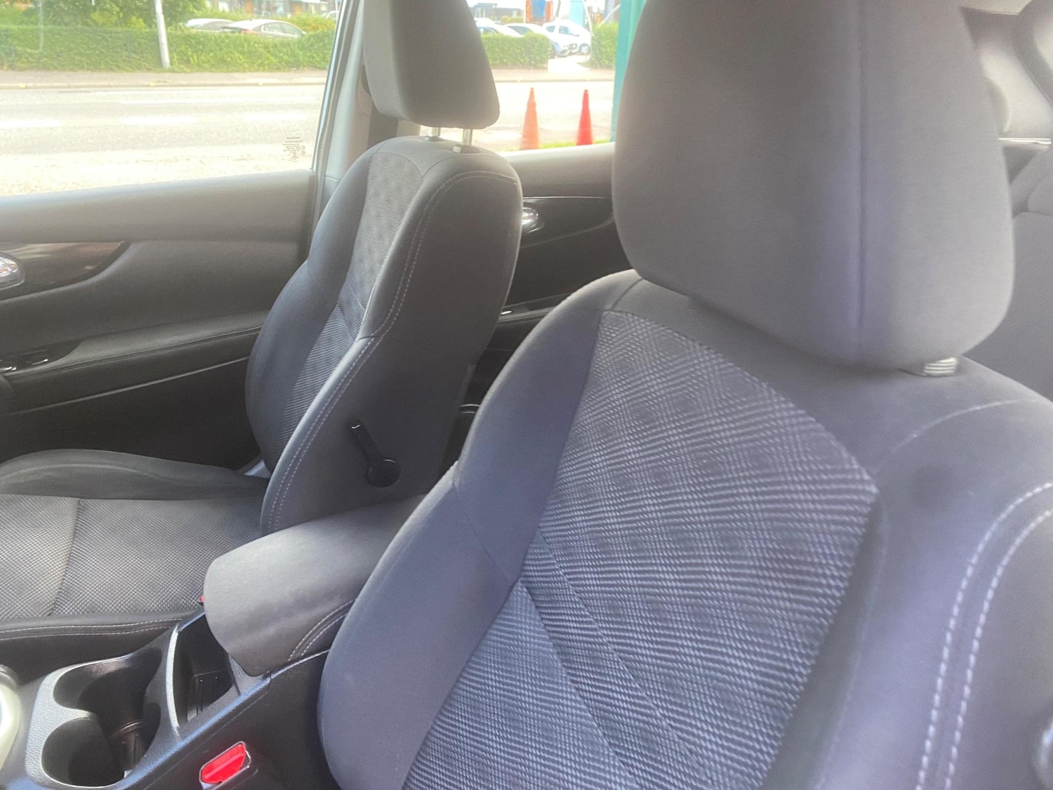 Used Nissan Qashqai for sale - 76550989: Photo 11