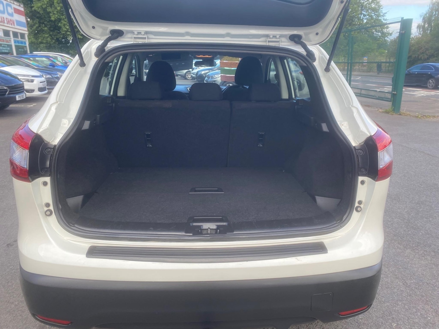 Used Nissan Qashqai for sale - 76550989: Photo 25