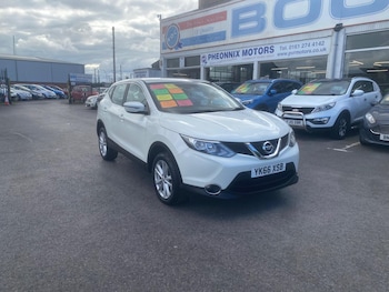 Used Nissan Qashqai 2016 for sale - 76550989: Photo