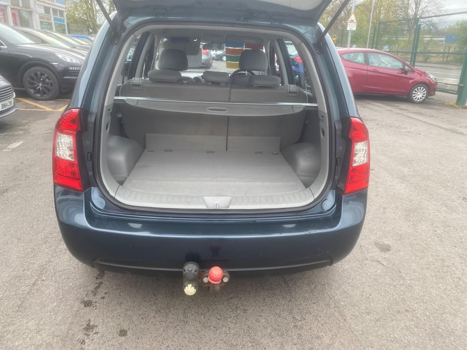 Used Kia Carens 2008 for sale - 76997398: Photo 42