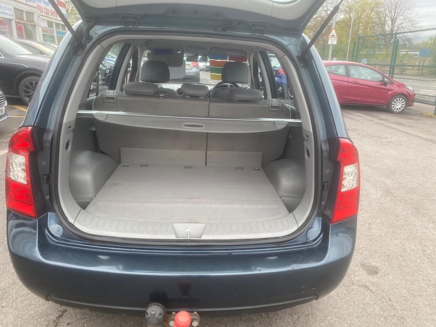 Used Kia Carens 2008 for sale - 76997398: Photo 43