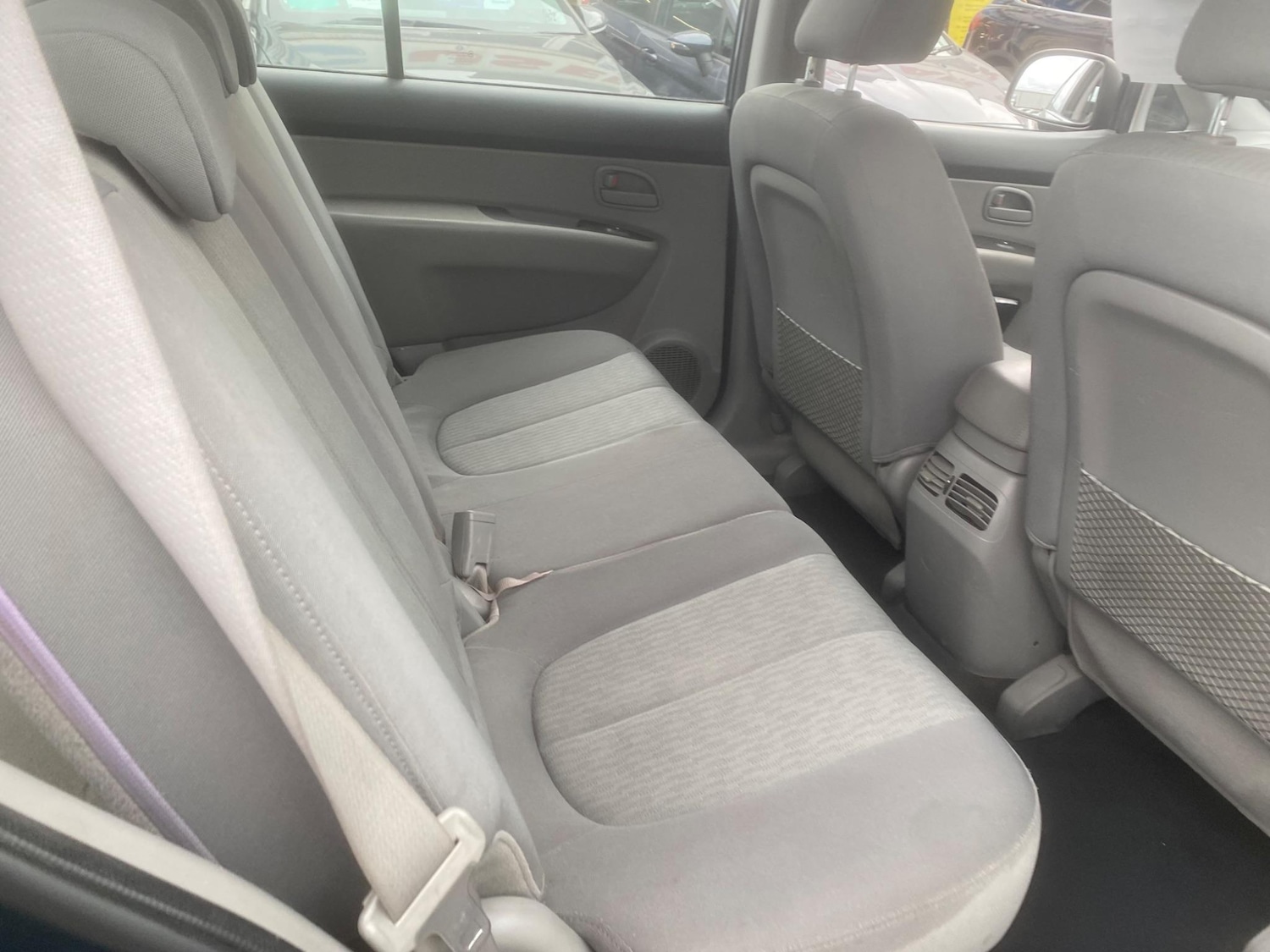 Used Kia Carens 2008 for sale - 76997398: Photo 52