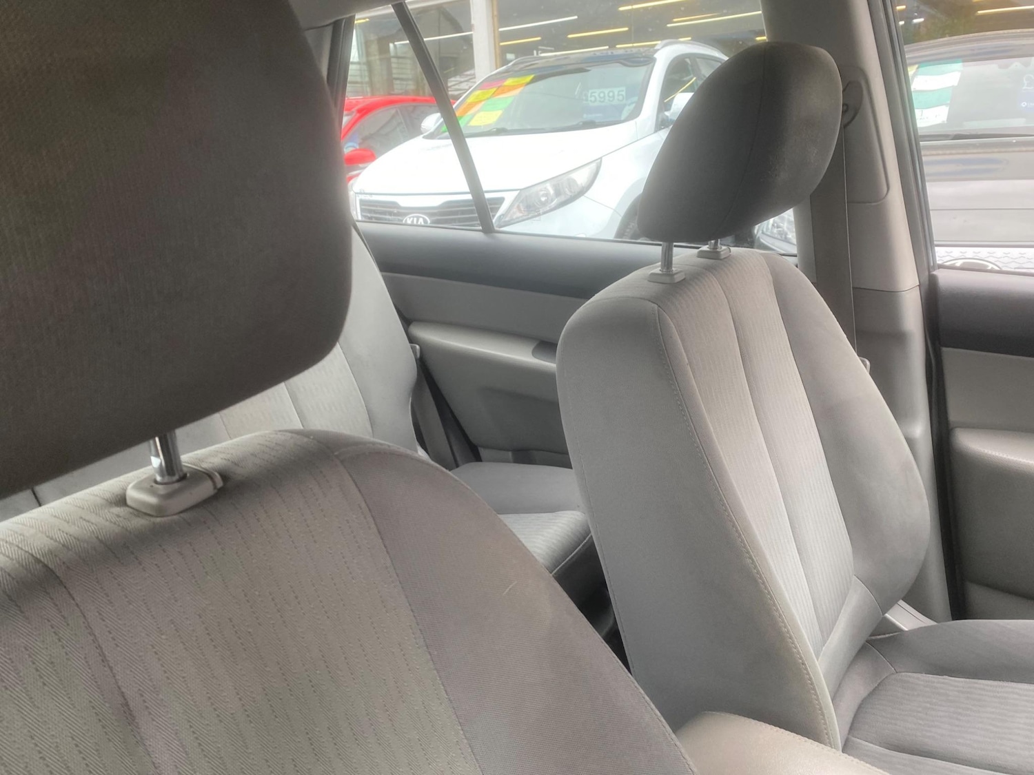 Used Kia Carens 2008 for sale - 76997398: Photo 56