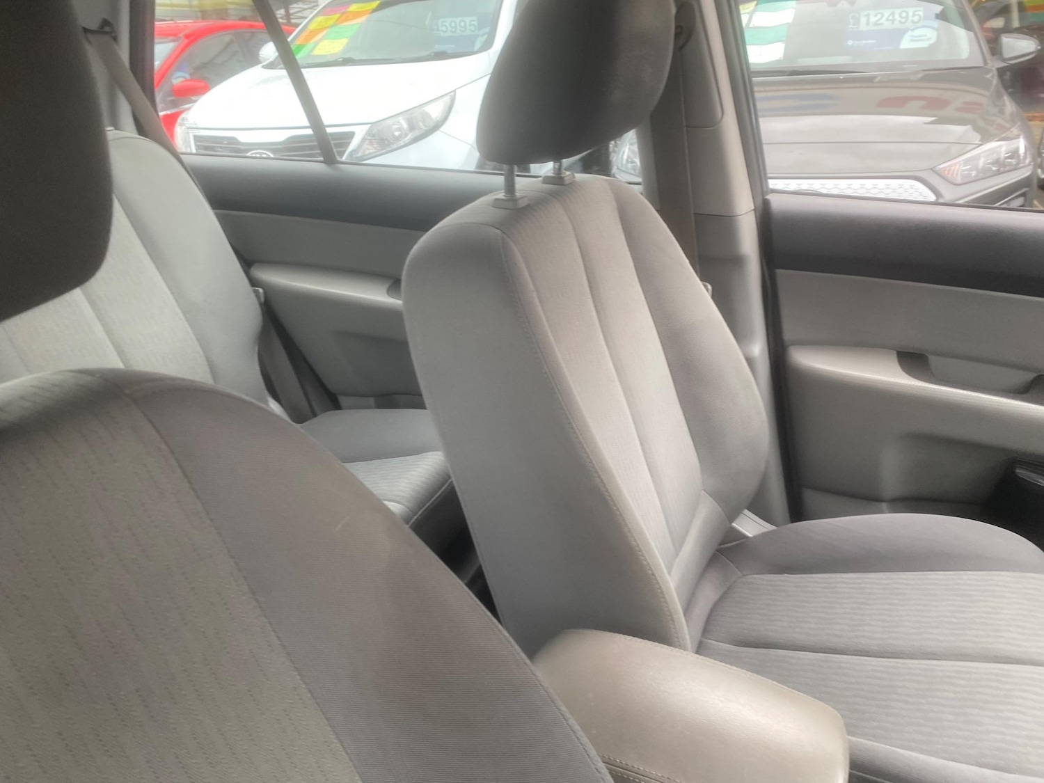 Used Kia Carens 2008 for sale - 76997398: Photo 61