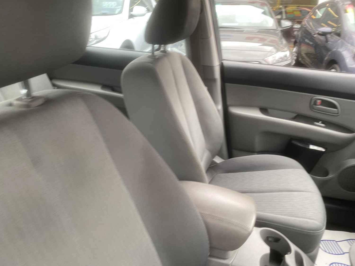 Used Kia Carens 2008 for sale - 76997398: Photo 63