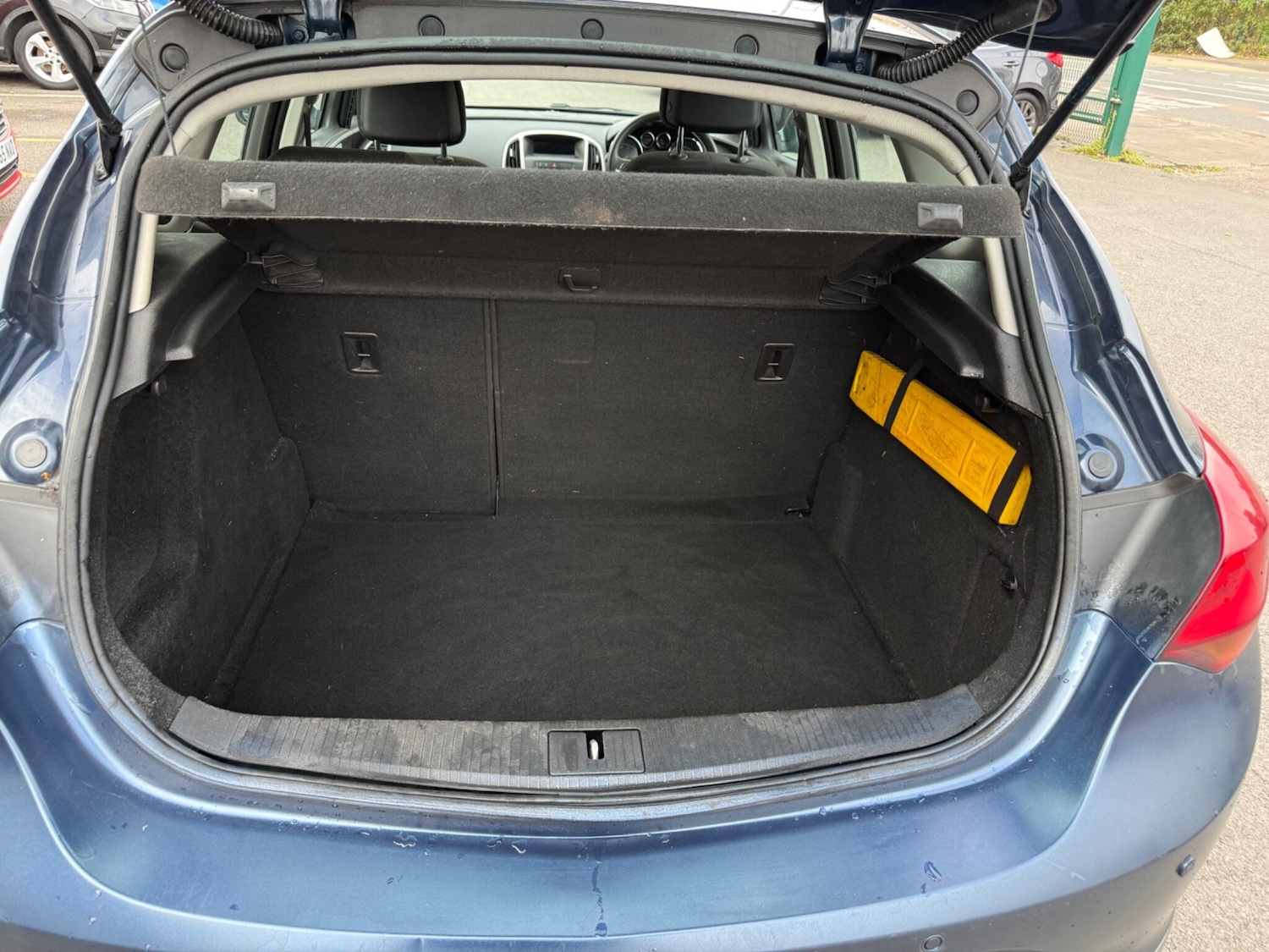 Used Vauxhall Astra 2012 for sale - 76549850: Photo 16