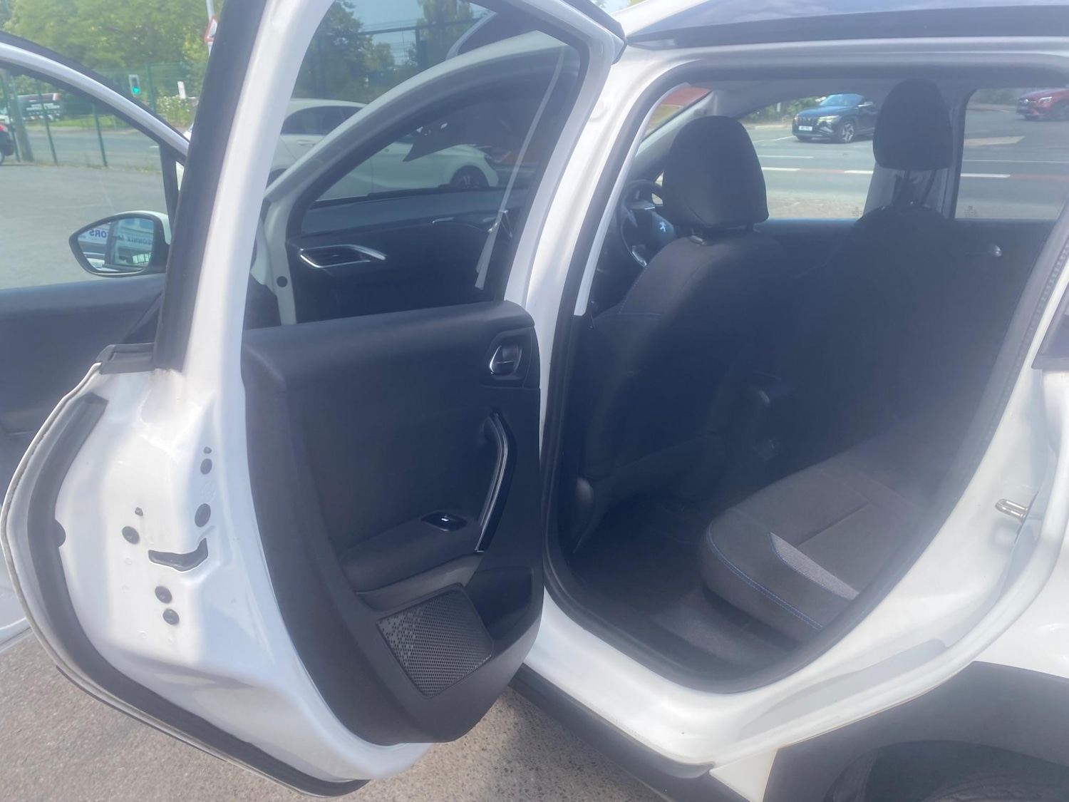 Used Peugeot 2008 2019 for sale - 76549816: Photo 30