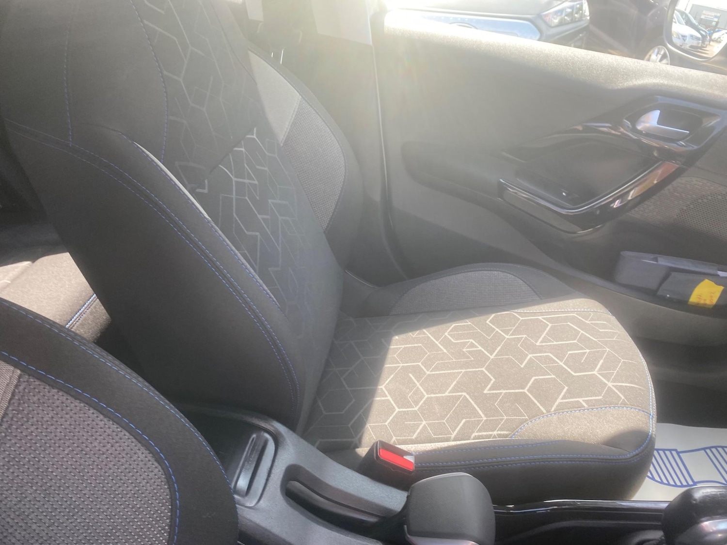 Used Peugeot 2008 2019 for sale - 76549816: Photo 46