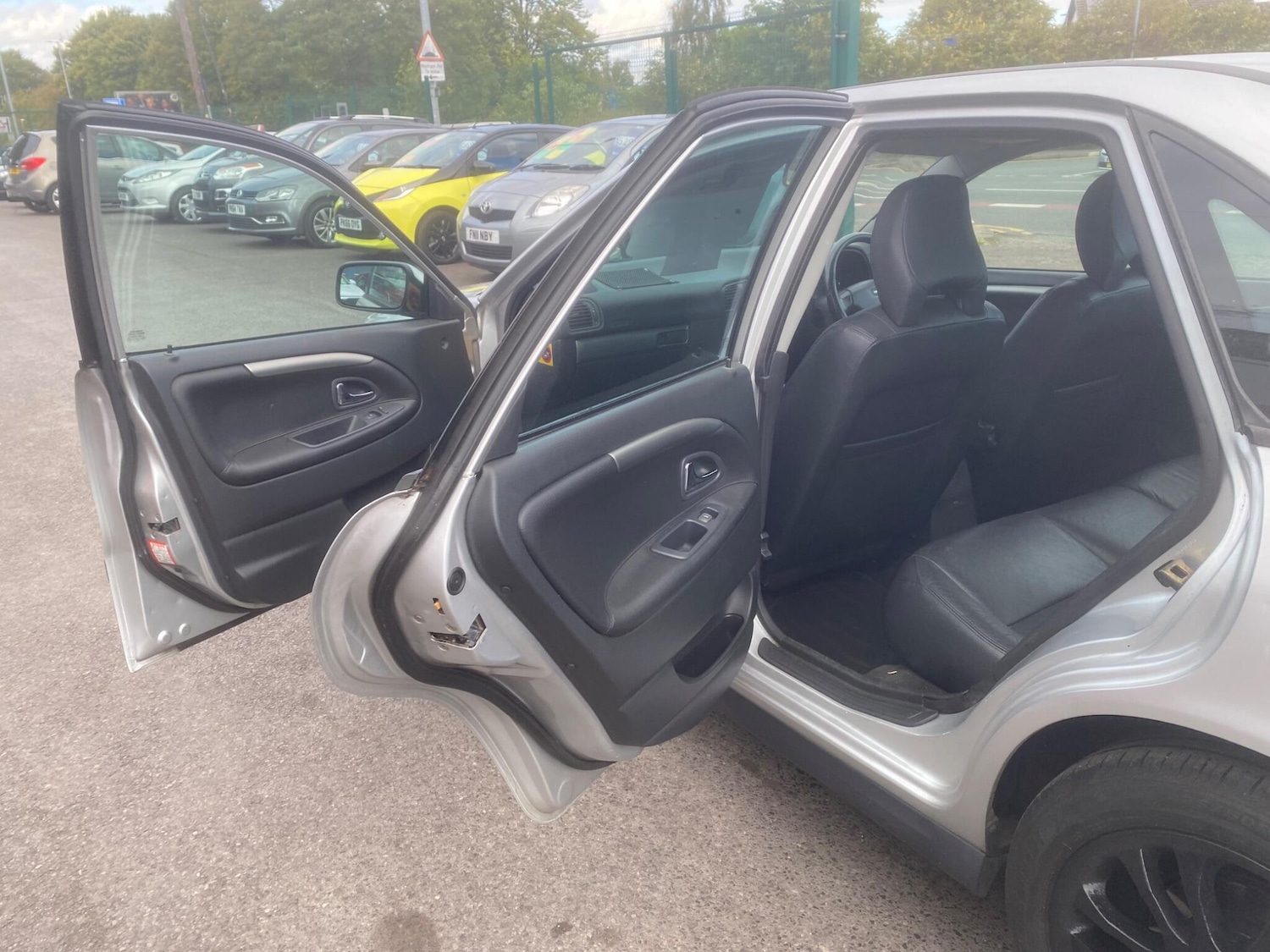 Used Volvo S40 2004 for sale - 76549667: Photo 30