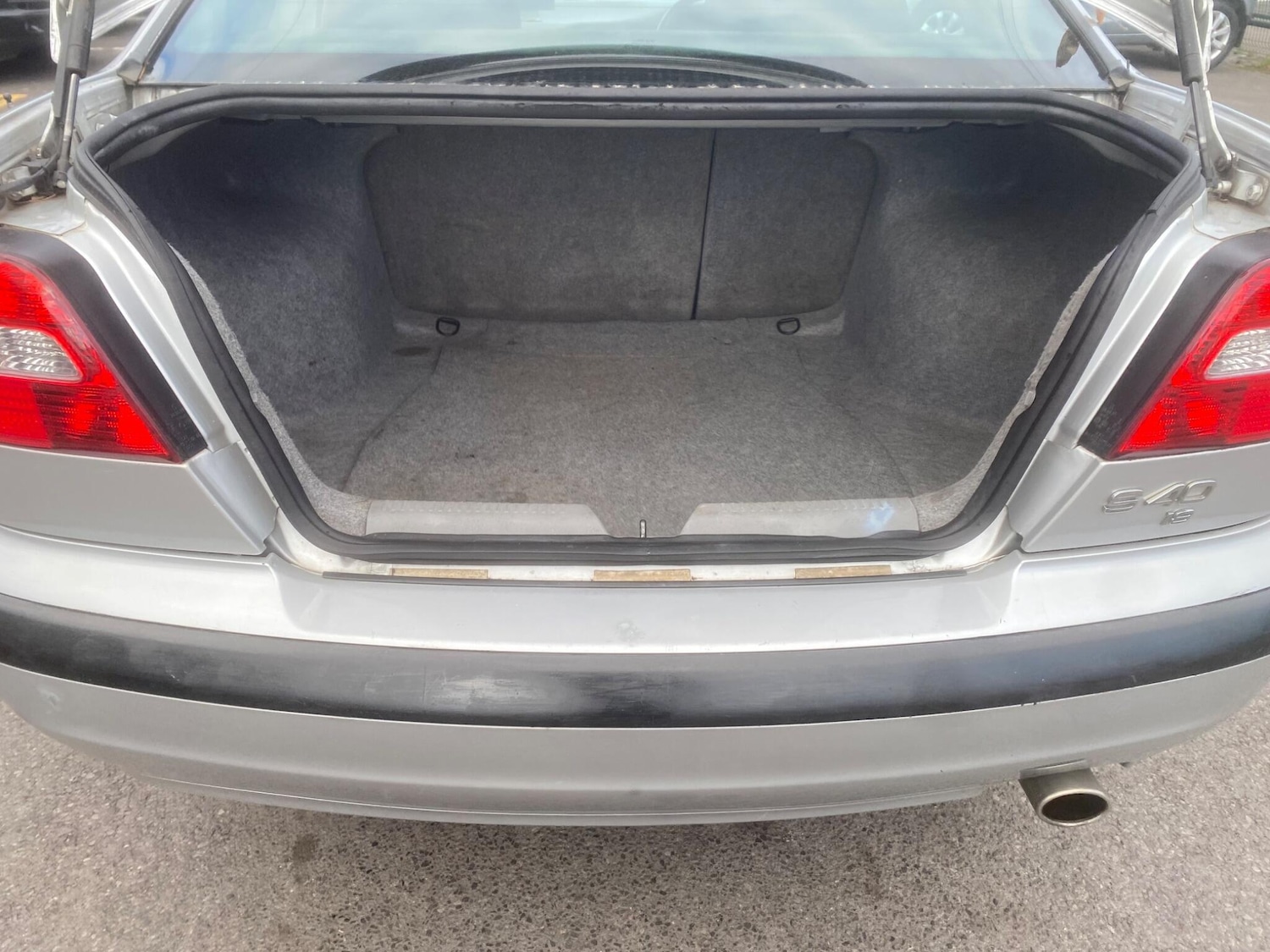 Used Volvo S40 2004 for sale - 76549667: Photo 37