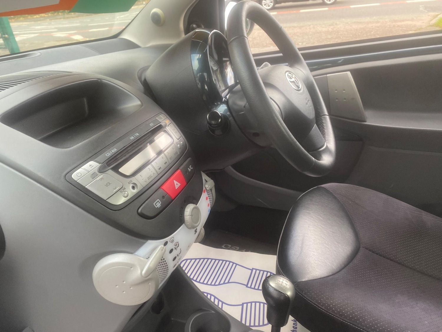 Used Toyota AYGO 2012 for sale - 76550996: Photo 17