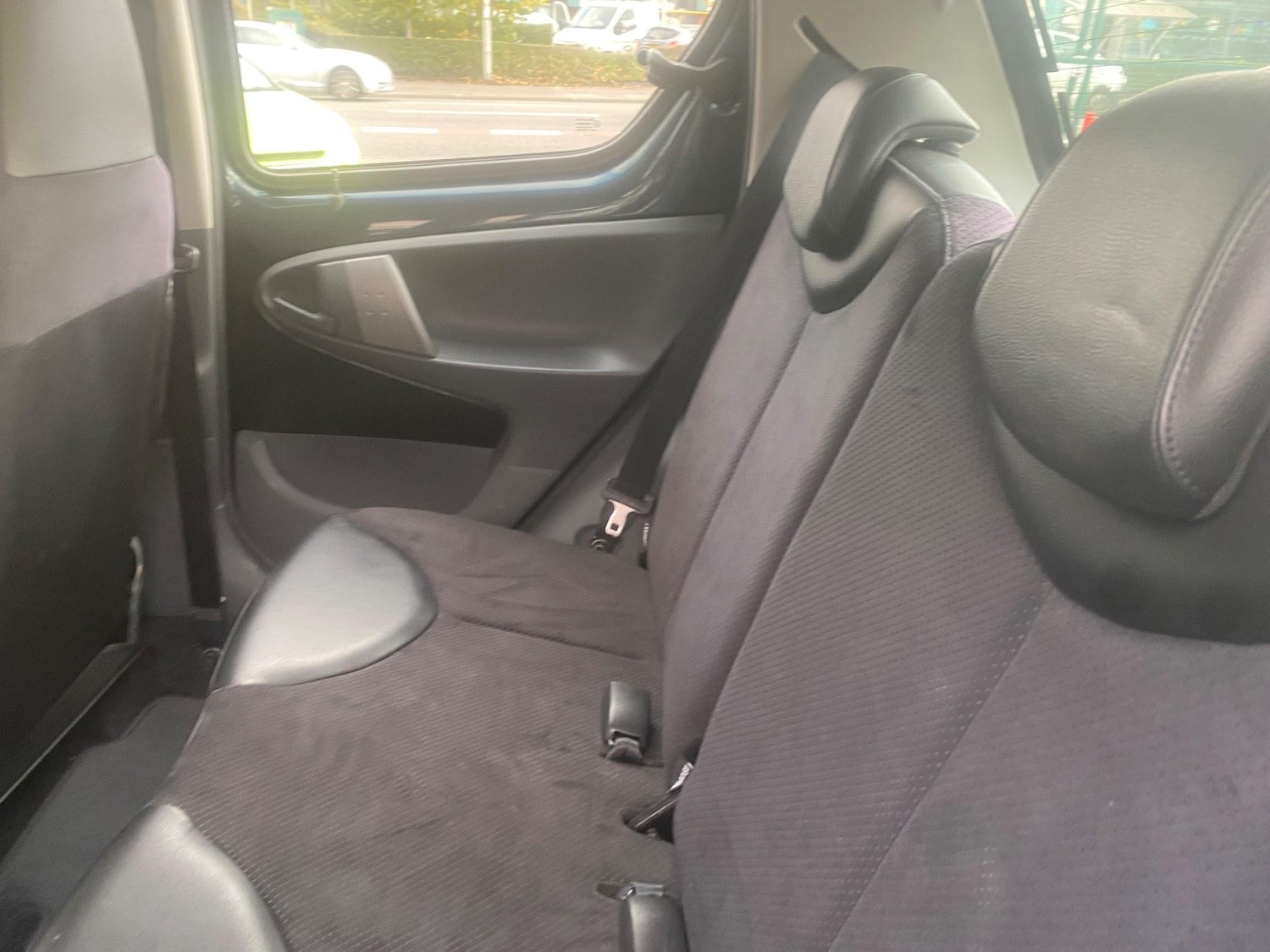 Used Toyota AYGO 2012 for sale - 76550996: Photo 26