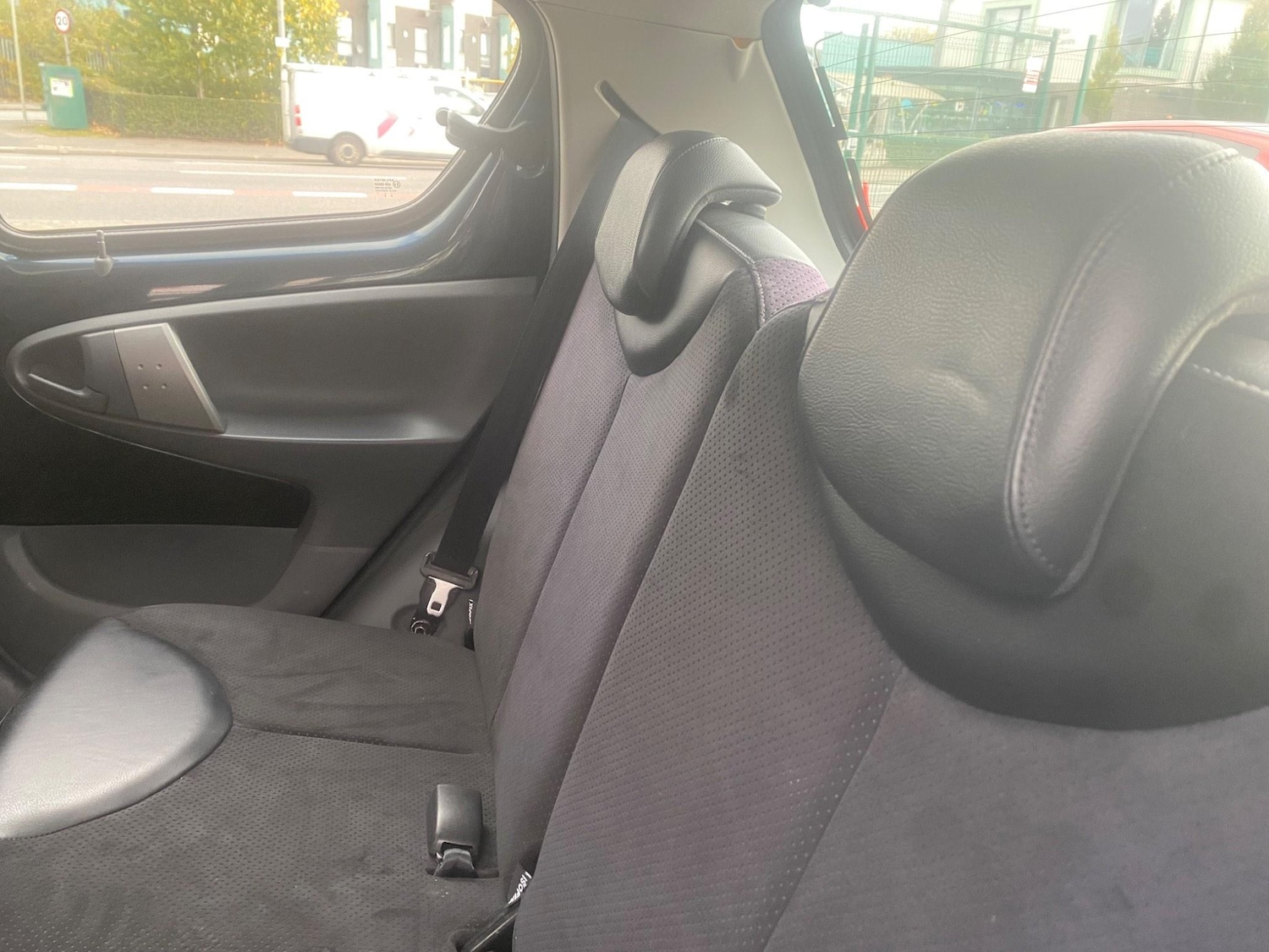 Used Toyota AYGO 2012 for sale - 76550996: Photo 27