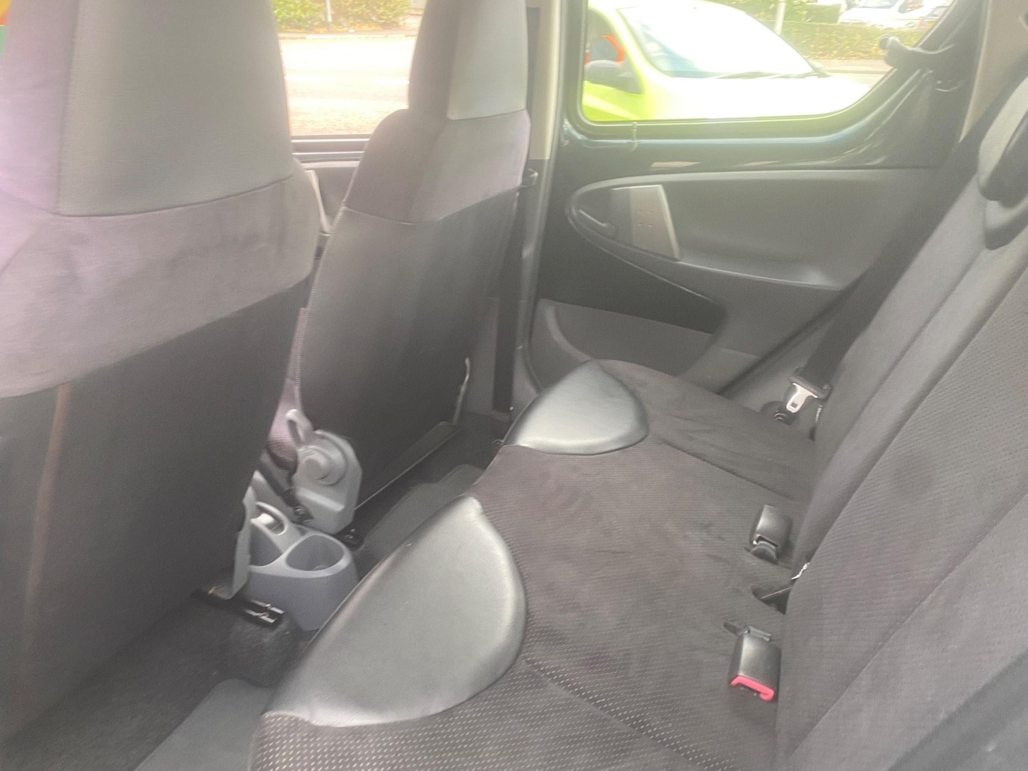 Used Toyota AYGO 2012 for sale - 76550996: Photo 31