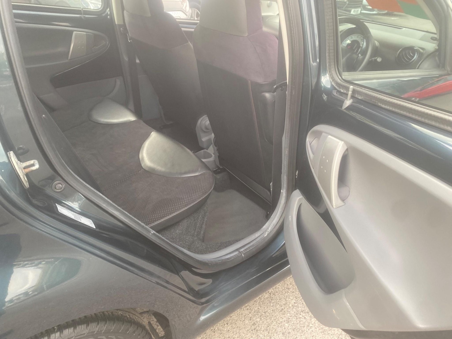 Used Toyota AYGO 2012 for sale - 76550996: Photo 47