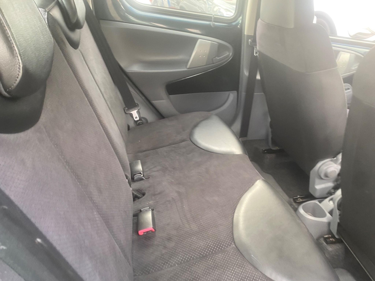 Used Toyota AYGO 2012 for sale - 76550996: Photo 49