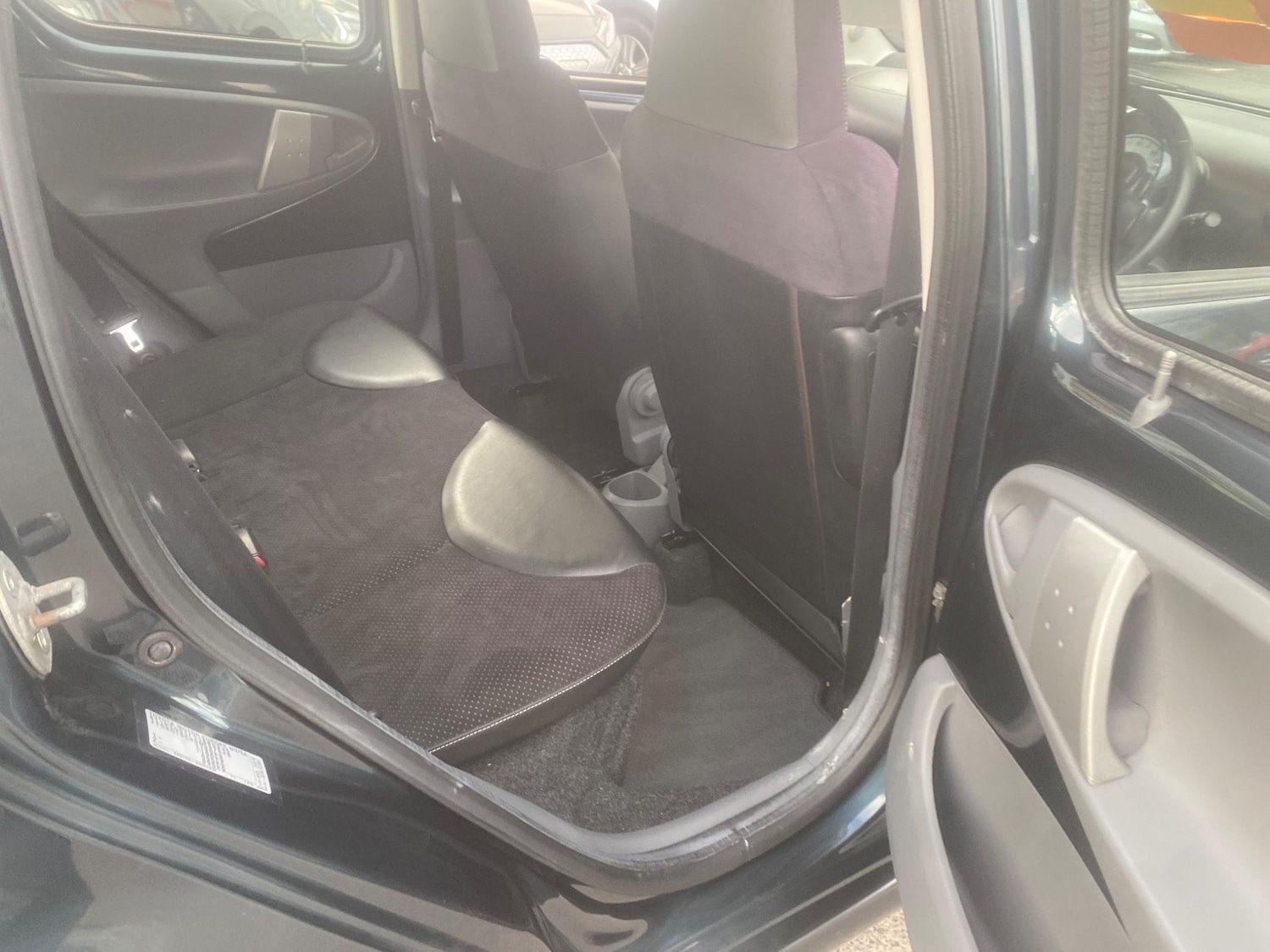 Used Toyota AYGO 2012 for sale - 76550996: Photo 51