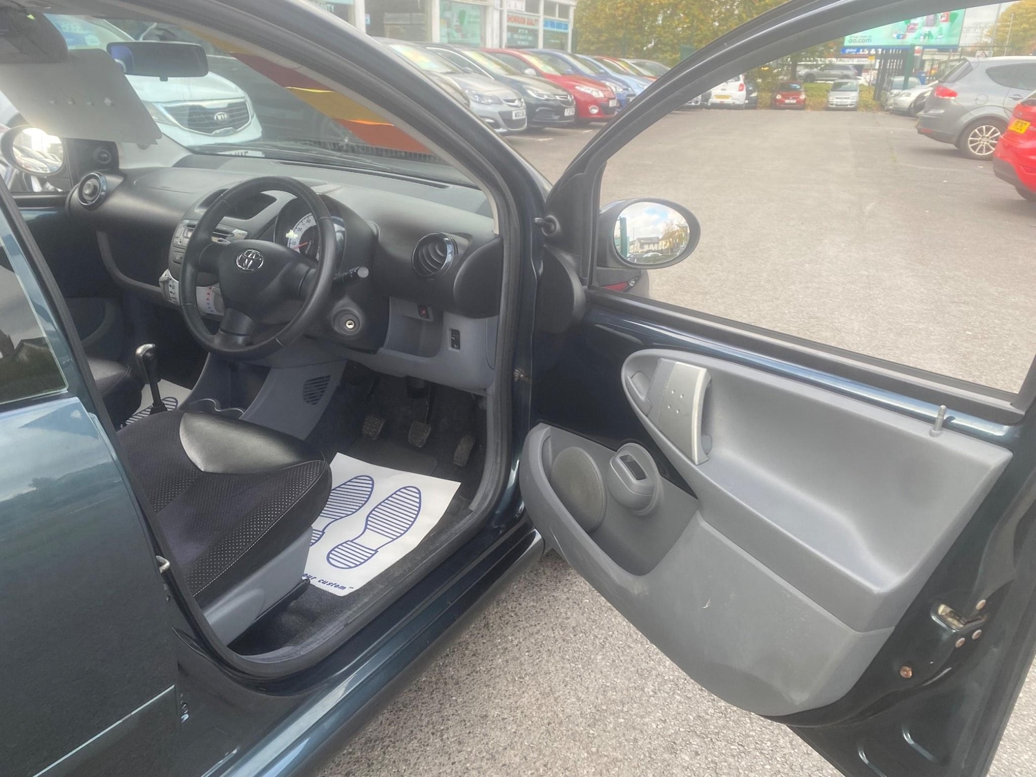 Used Toyota AYGO 2012 for sale - 76550996: Photo 65