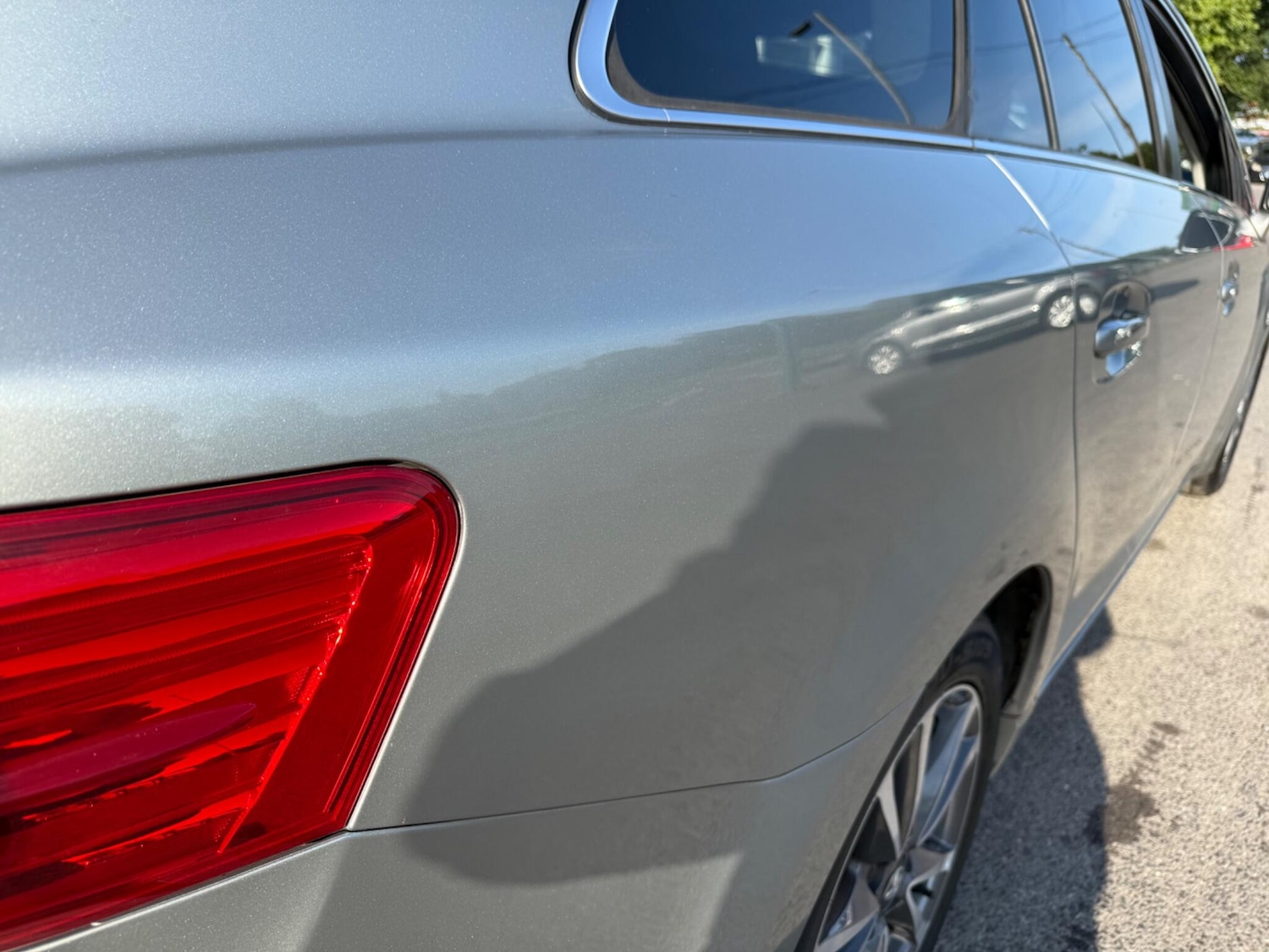 Used Toyota Avensis 2012 for sale - 76550941: Photo 17