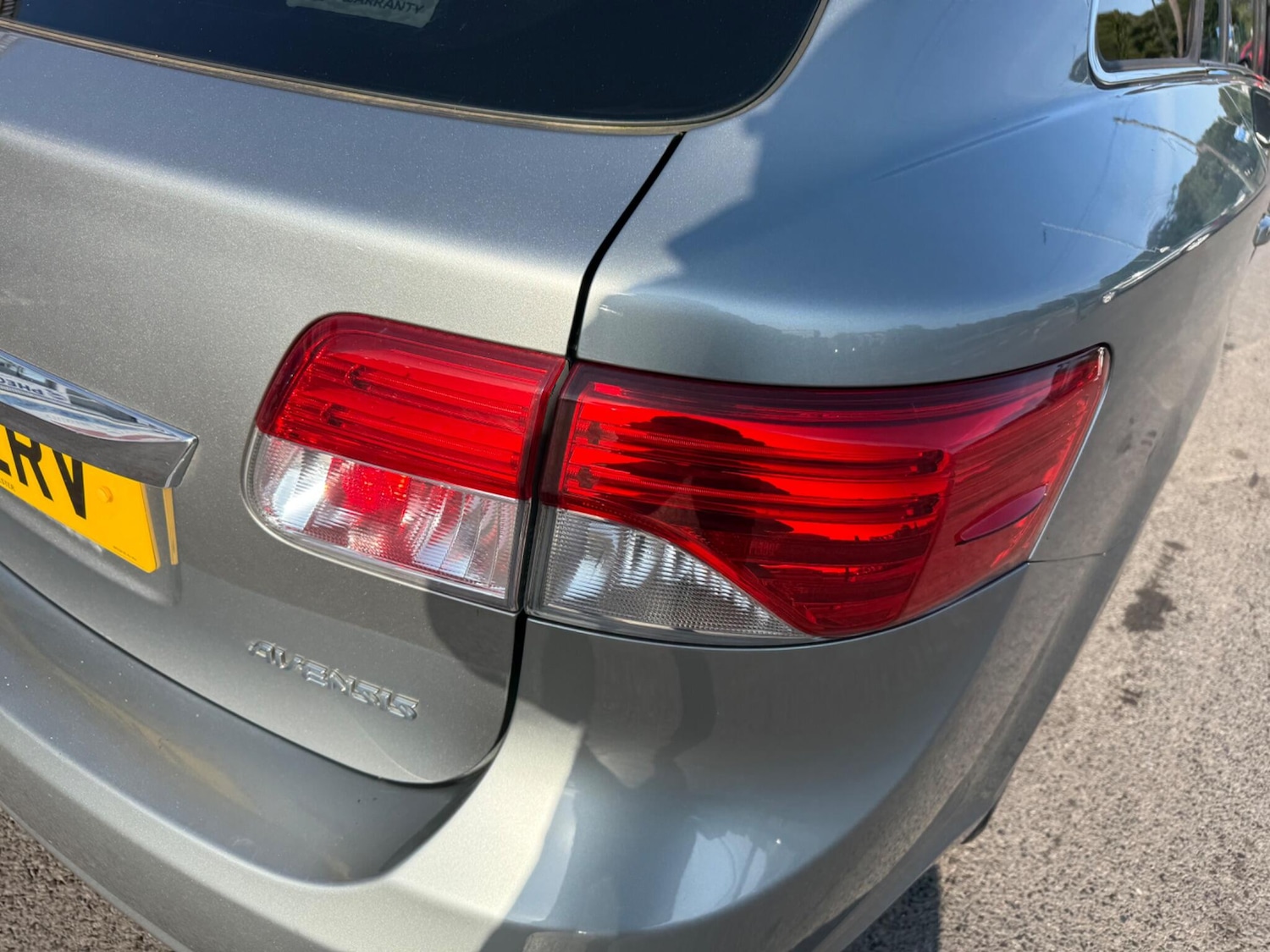 Used Toyota Avensis 2012 for sale - 76550941: Photo 19